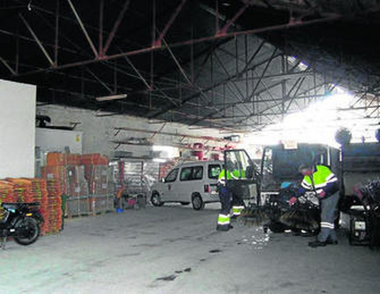 El almacén municipal acoge el punto limpio del municipio.