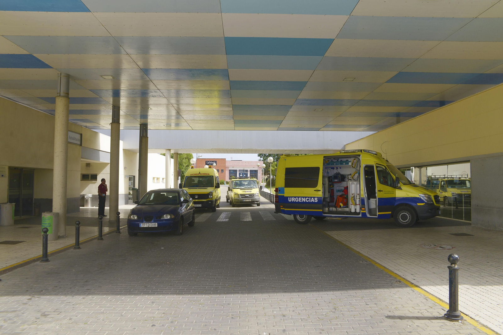 La entrada de Urgencias del hospital Punta de Europa de Algeciras.