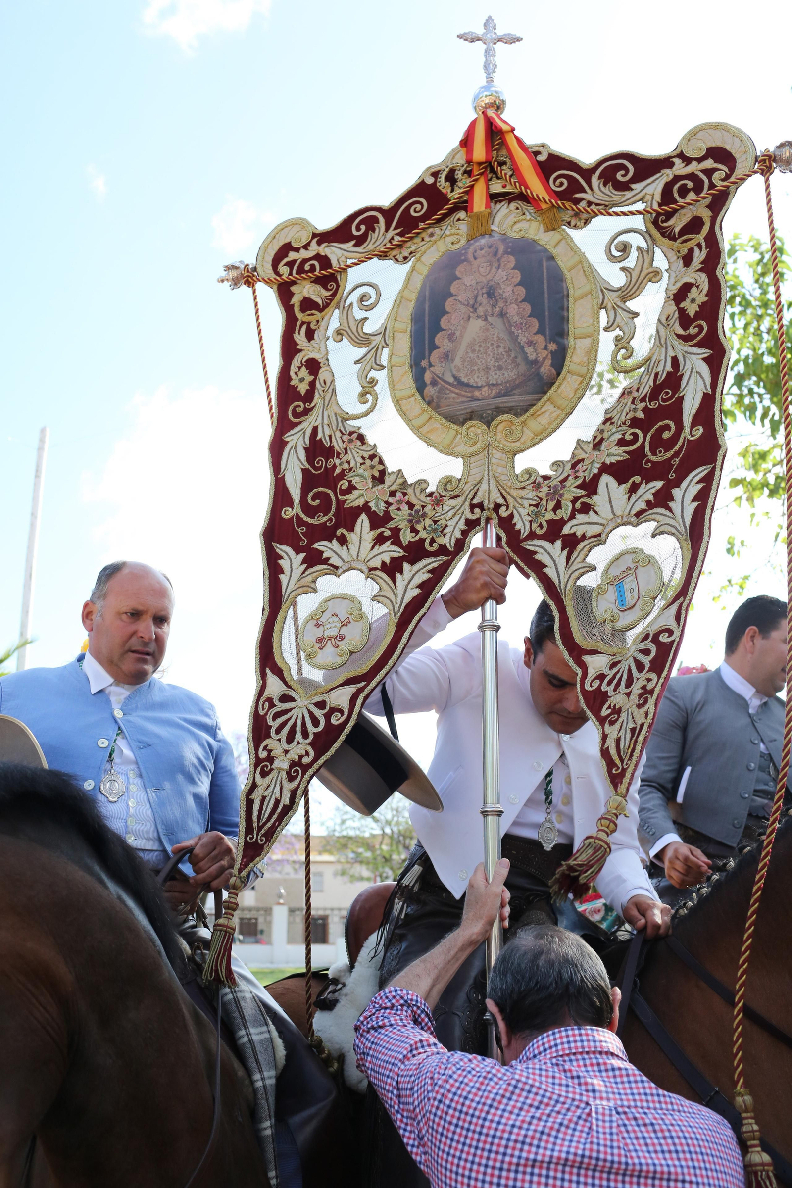 Imágenes de la Hermandad Matriz de Almonte en El Rocío 2019