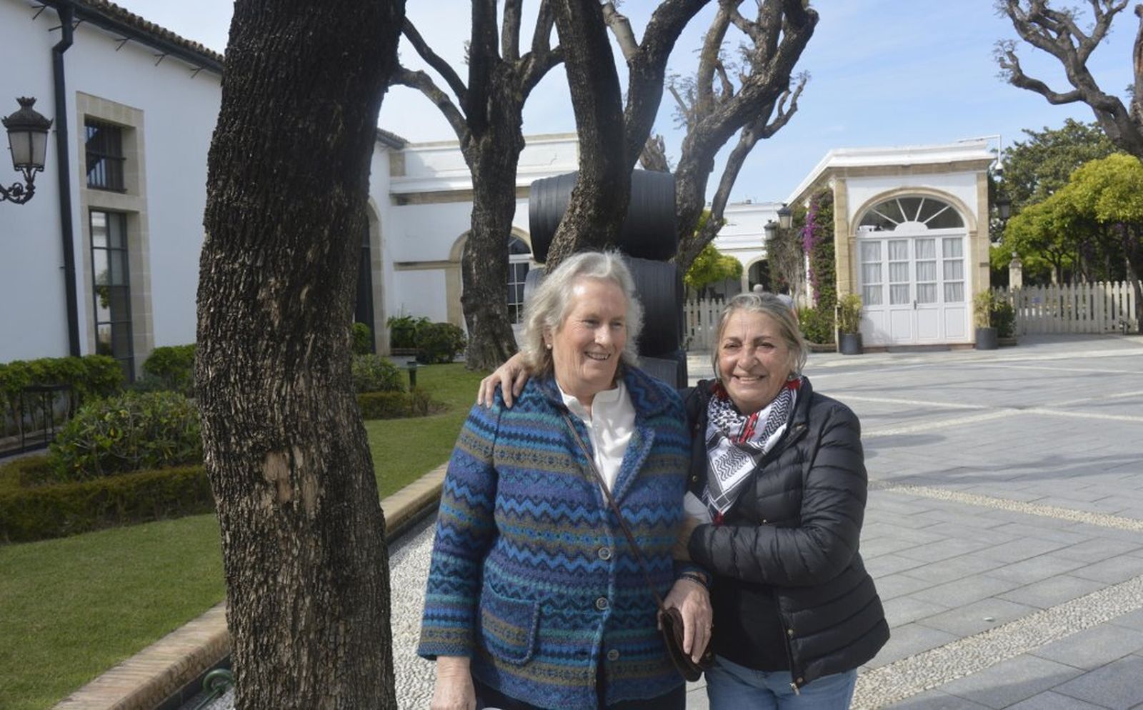 Patrocinio Osborne y Concha Lazarich, juntas durante el evento.