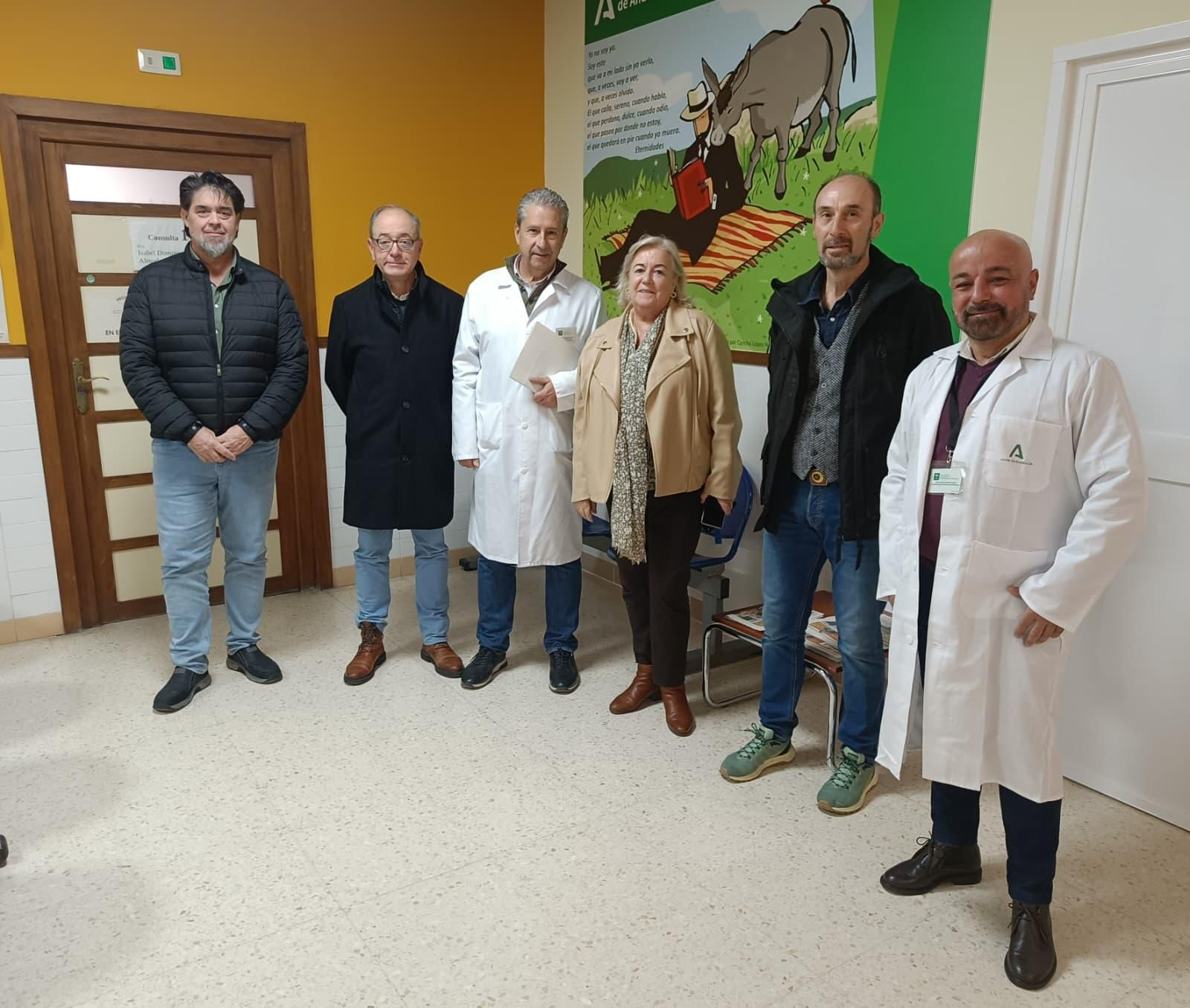 Visita de la Junta al centro de salud de Moguer.