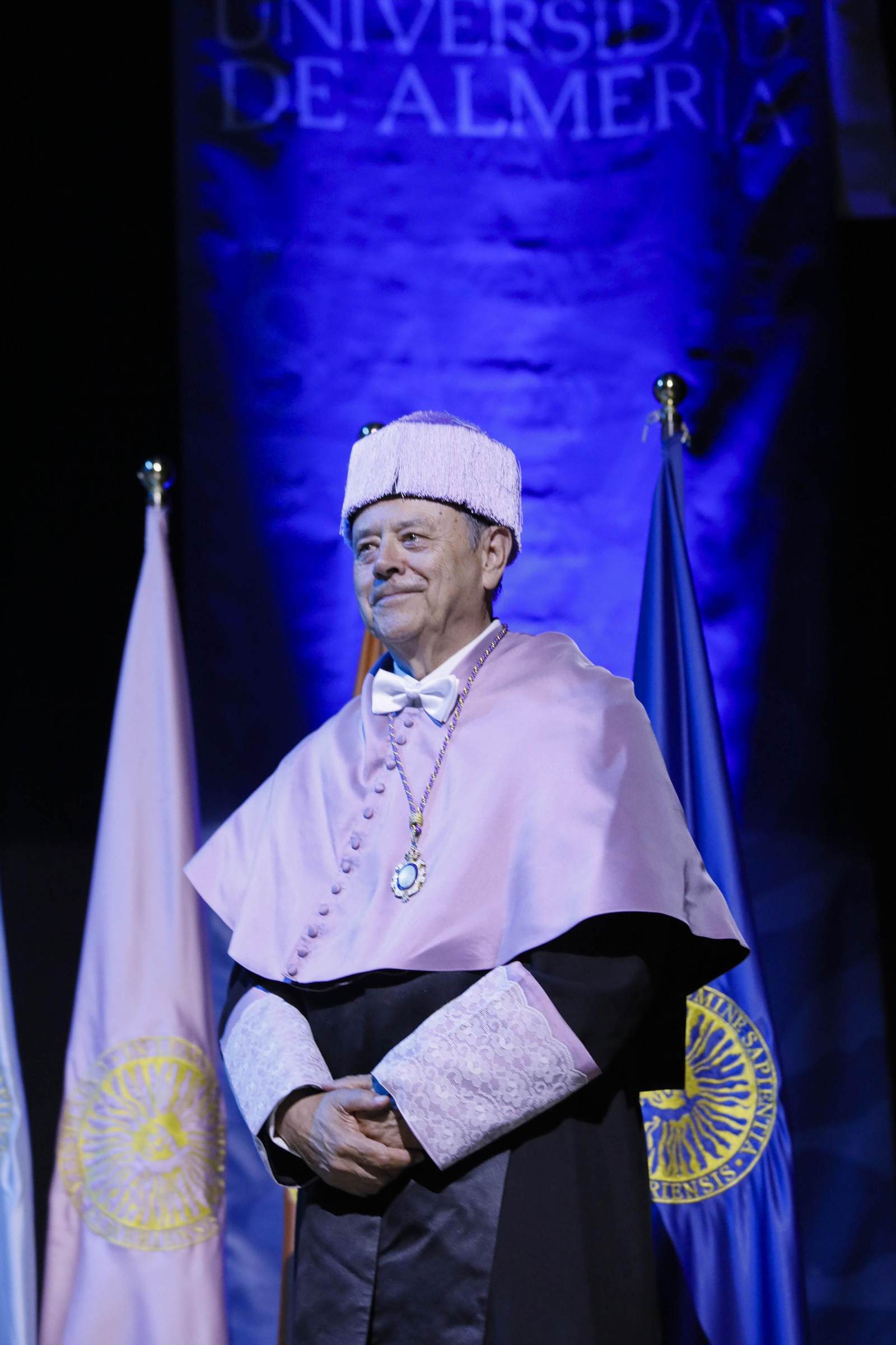 El doctor José María Peiró Silla es investido Doctor Honoris Causa por la UAL, en imágenes