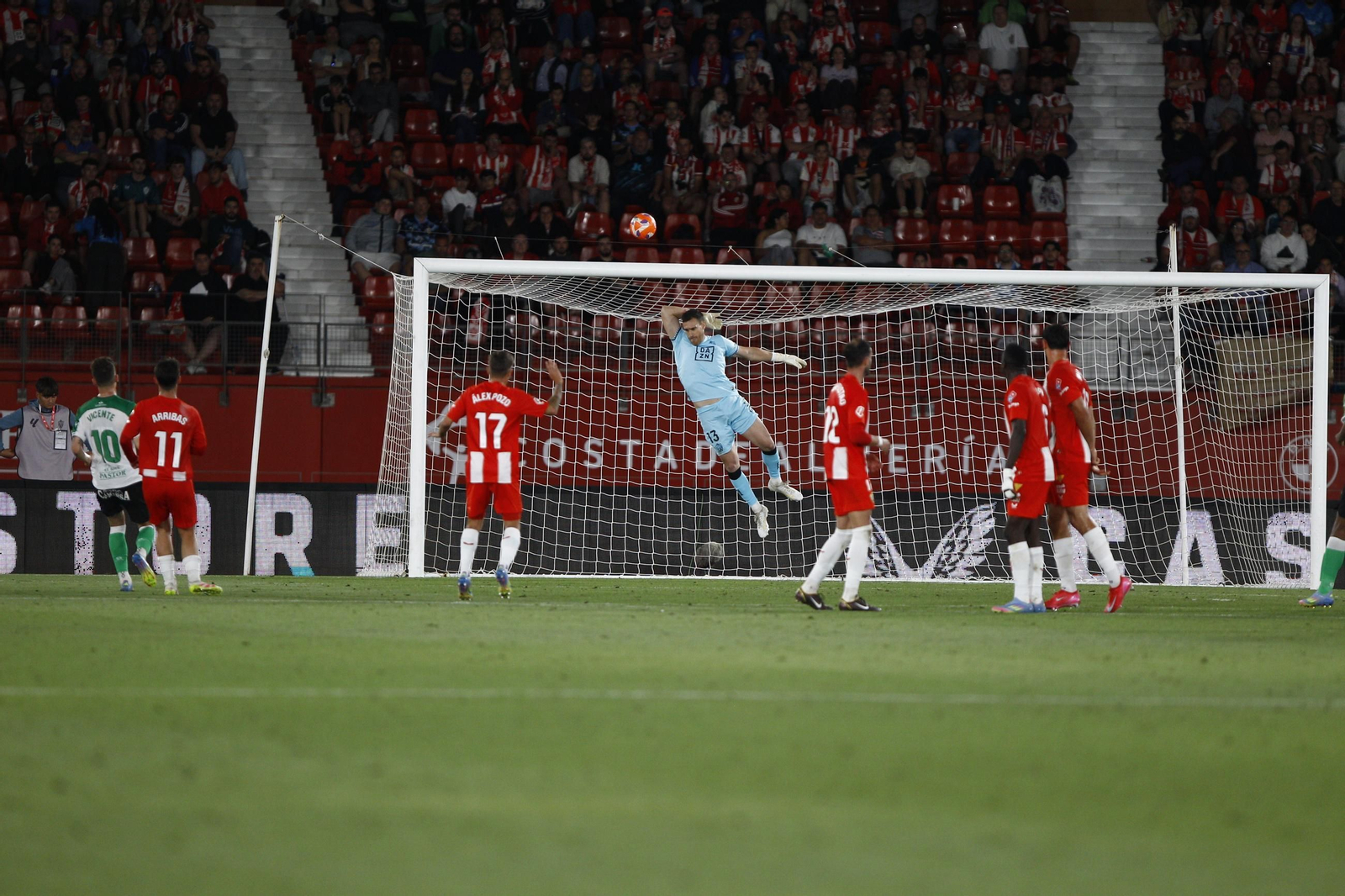 U.D. Almería-Racing de Santander, en imágenes
