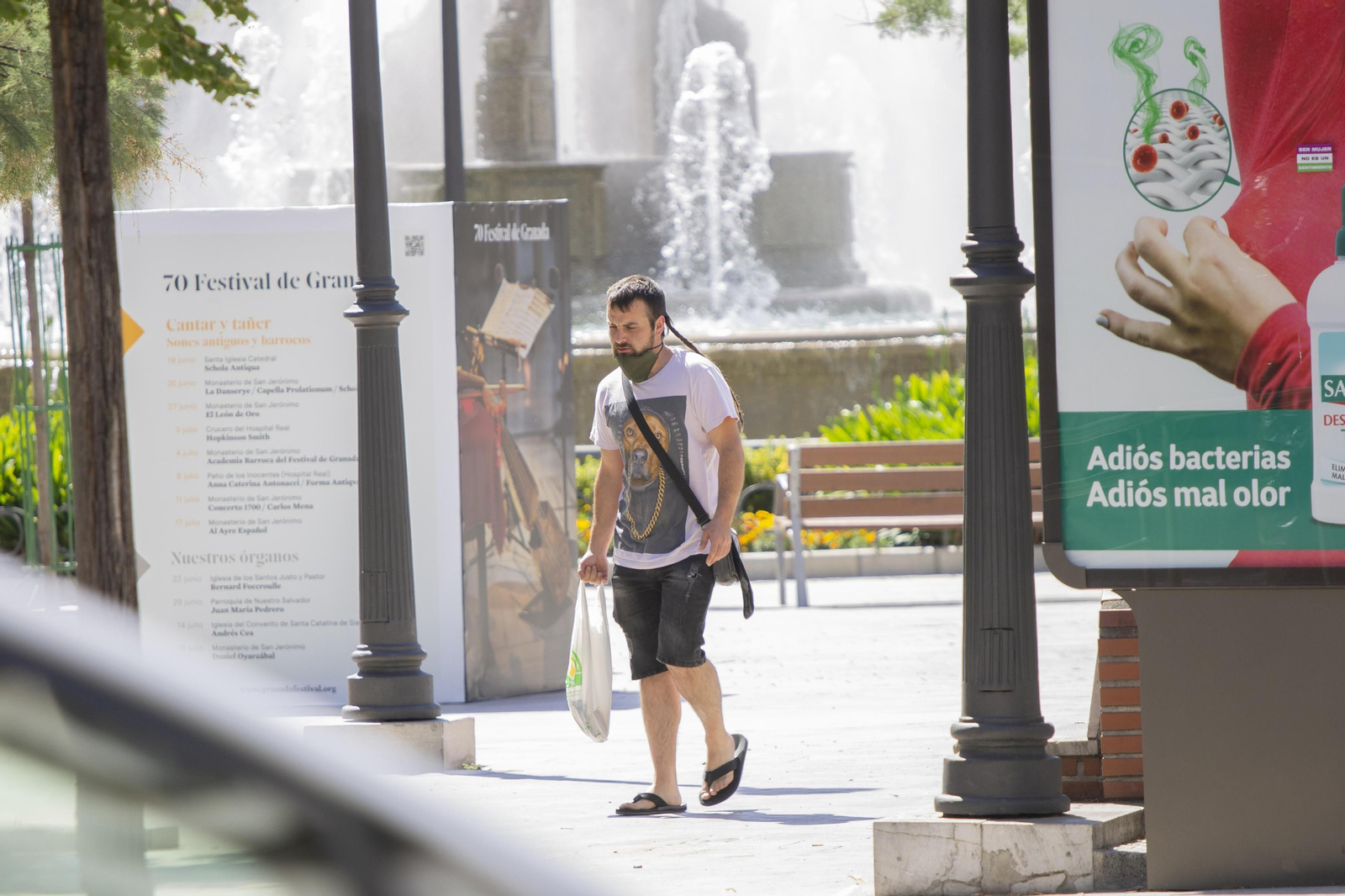 Fotos: Granada y su primer día sin mascarilla obligatoria
