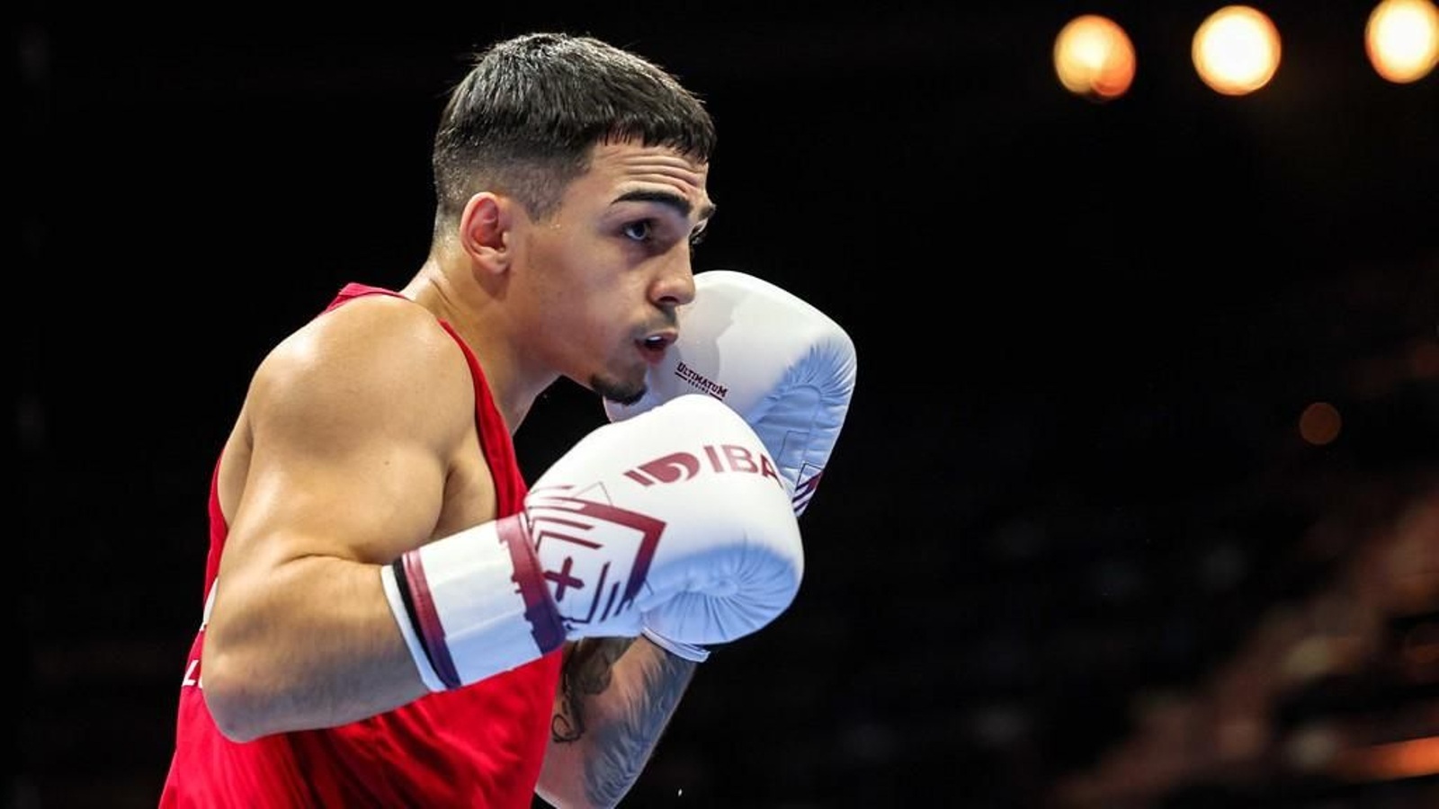 Rafa Lozano, en uno de sus combates en el Mundial de la IBA en Dubai.