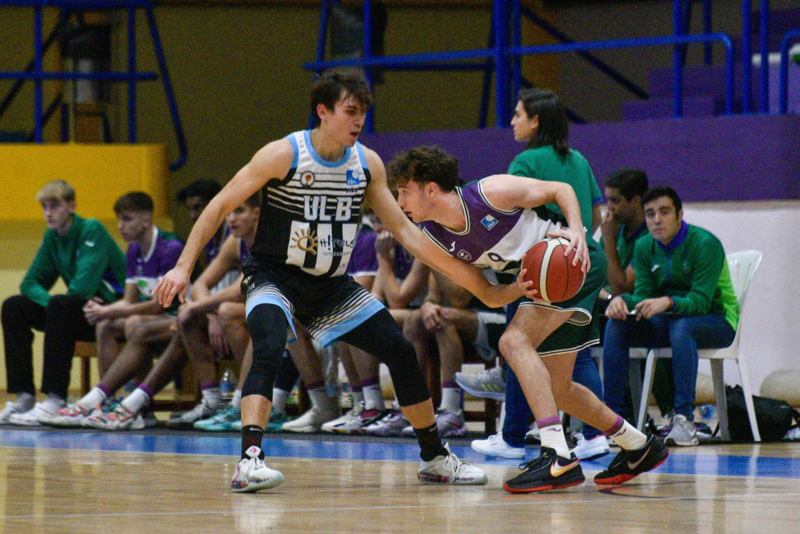 El Unicaja de EBA gana en la línea