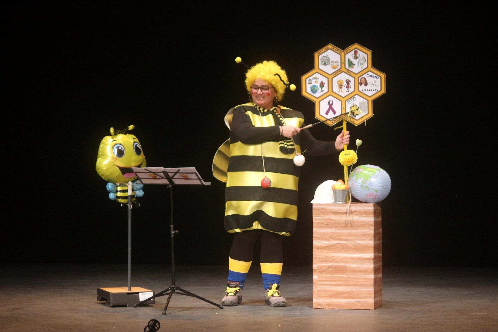 Romancero 'Vaya con la Abeja Maya'