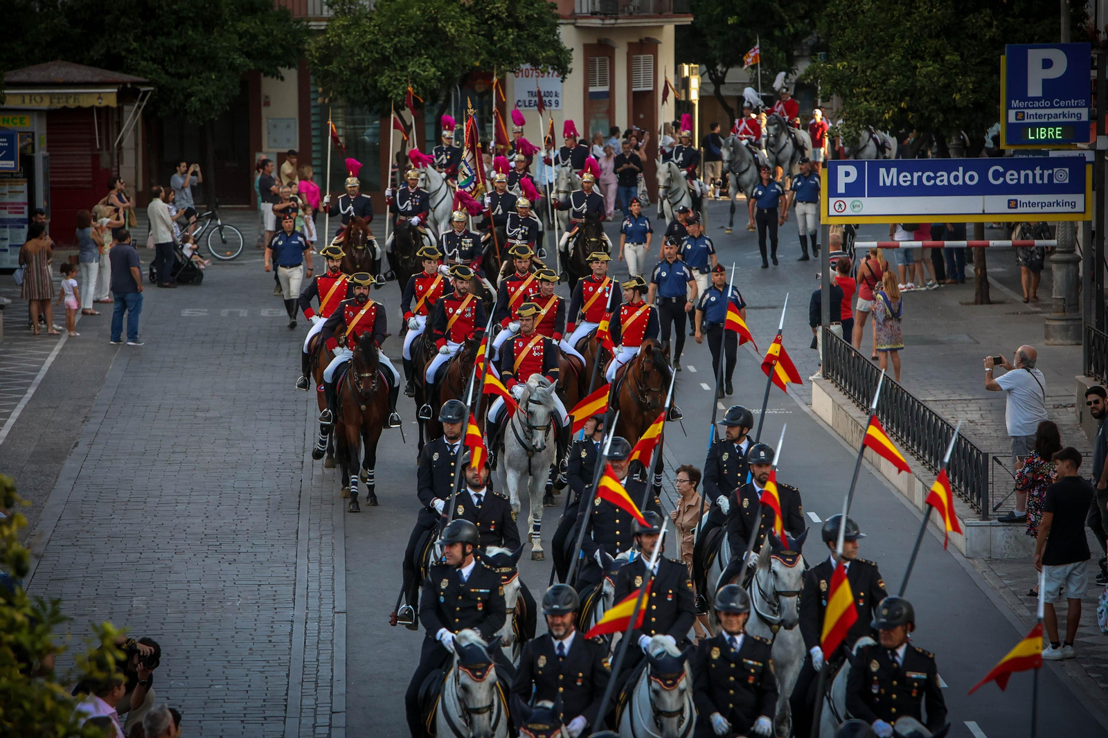 Búscate en la Parada Hípica por el 50 aniversario de Real Escuela en Jerez