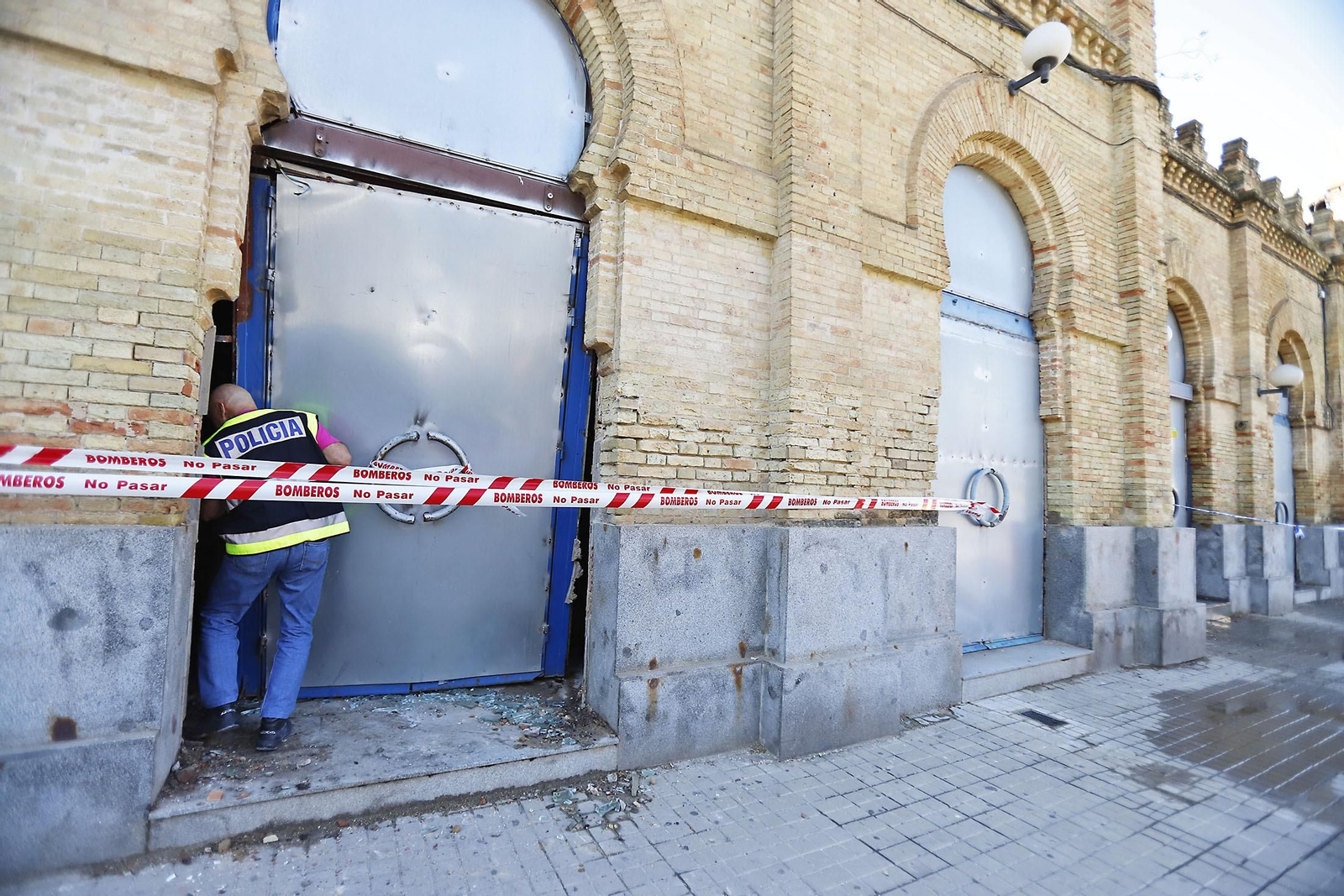 Un incendio deja importantes en la antigua estación de tren de Huelva