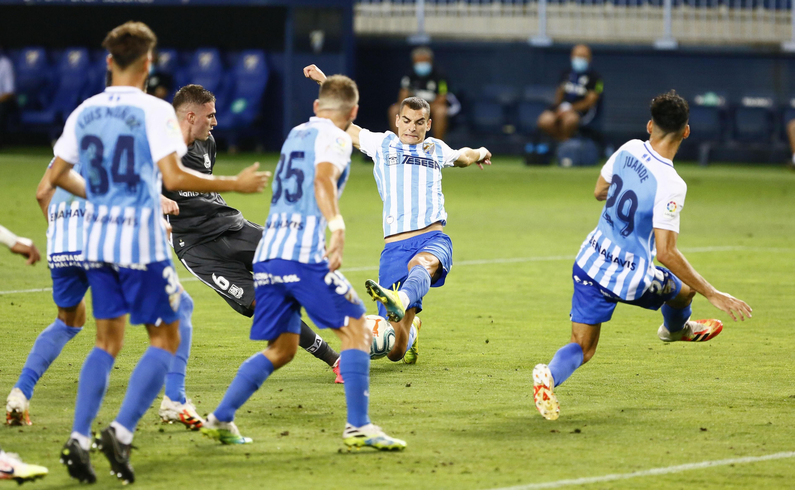 Las fotos de la liberación del Málaga CF tras ganar al Alcorcón