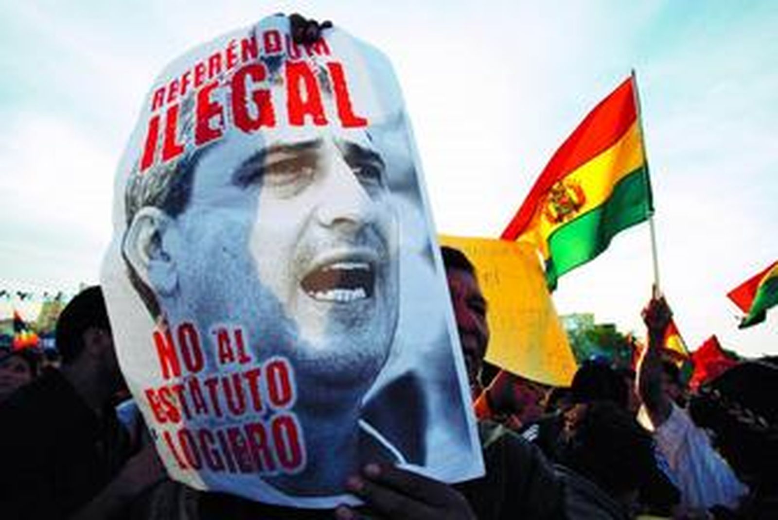 Santa Cruz celebra hoy el referéndum entre amenazas de ser boicoteado