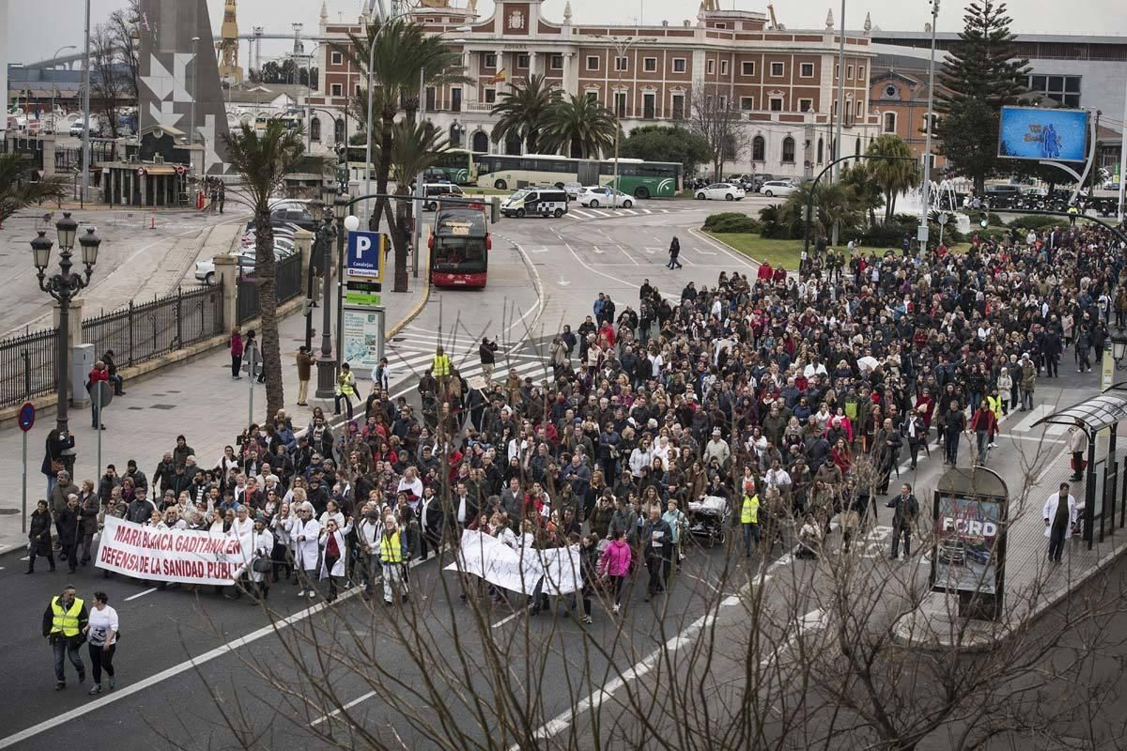 Las imágenes de la Marea Blanca de Cádiz