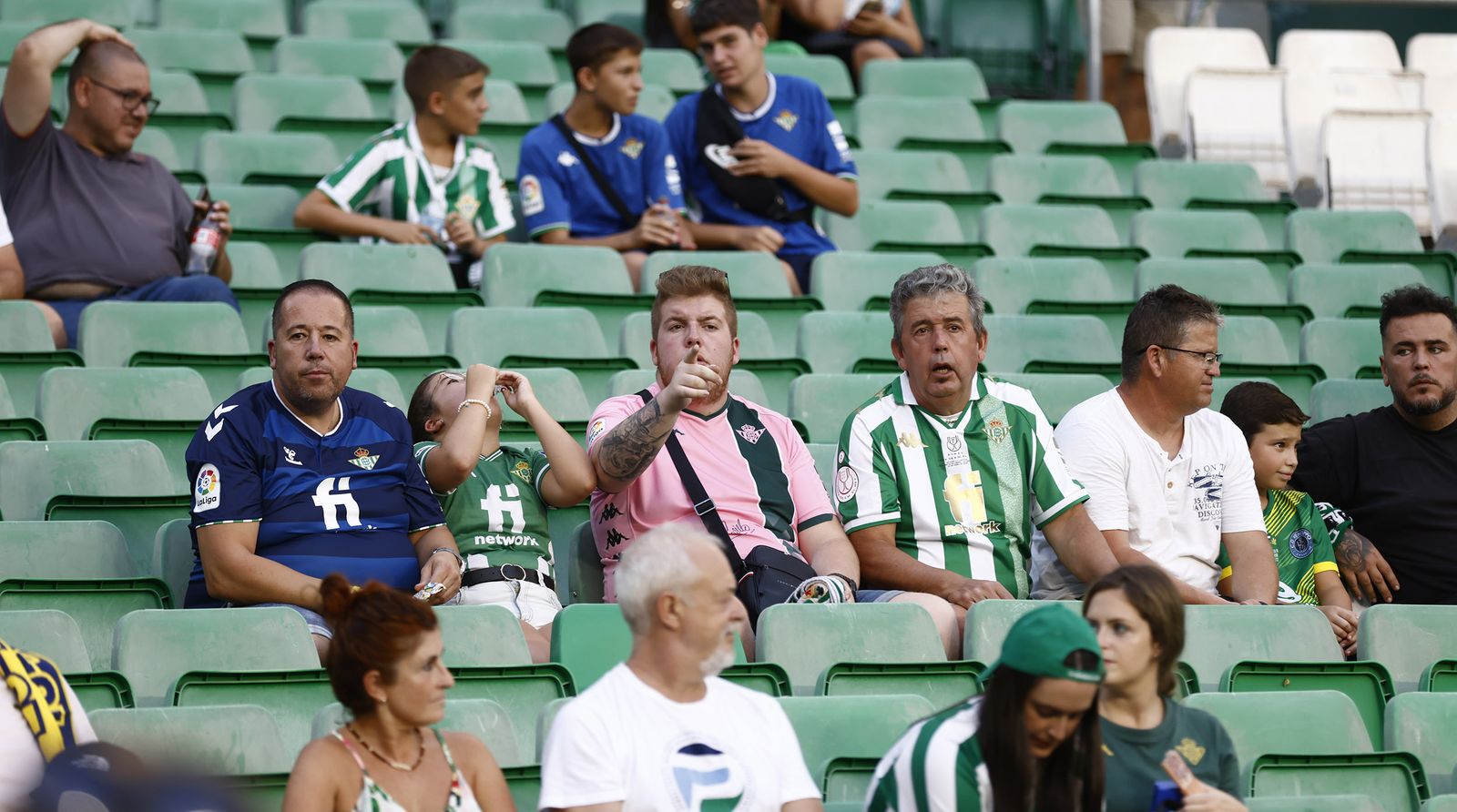 Búscate en las fotos del partido Betis-Villarreal