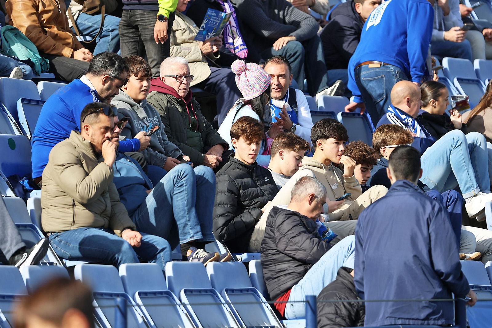 Búscate en las gradas en el Nuevo Colombino en el Recreativo de Huelva - Atlético Antoniano