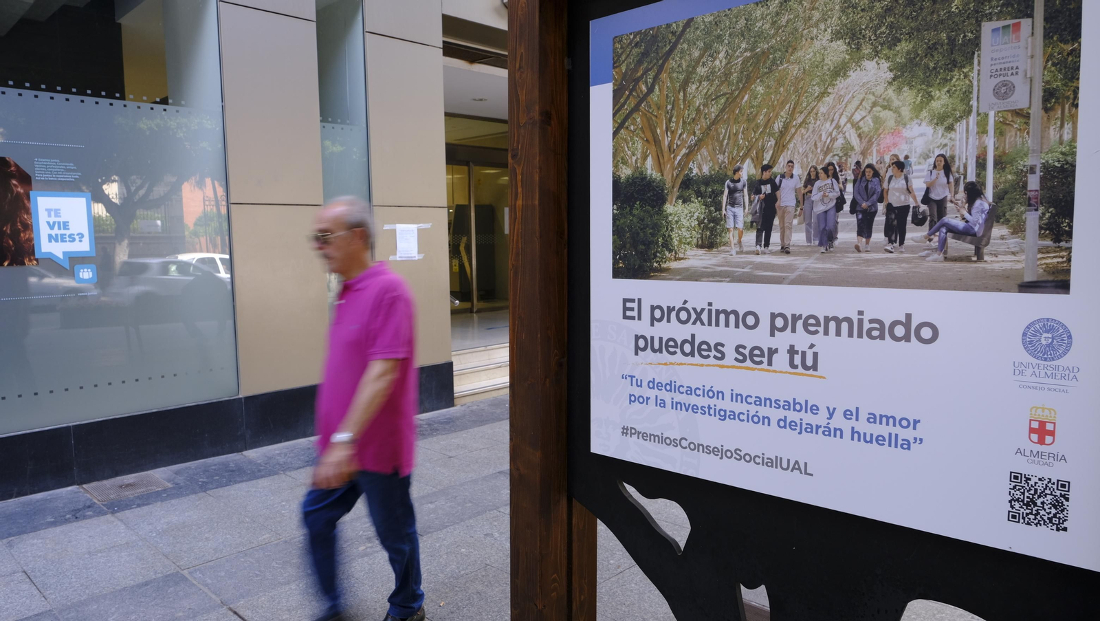 Inauguración de la exposición fotográfica 'Premios Consejo Social de la UAL', en imágenes