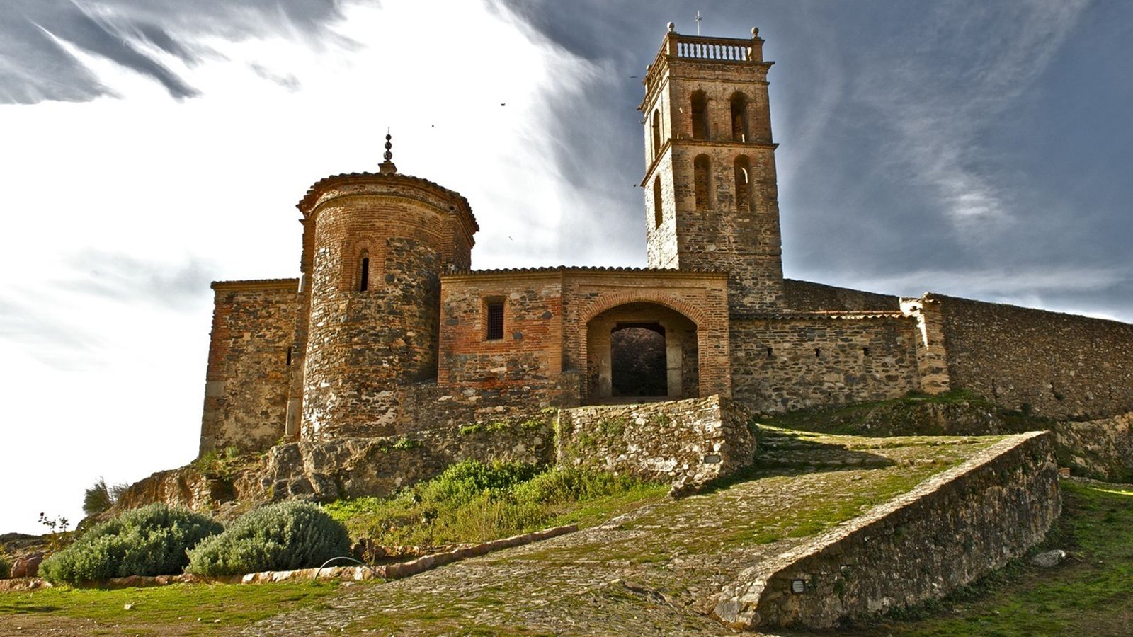 Castillo de Almonaster la Real.