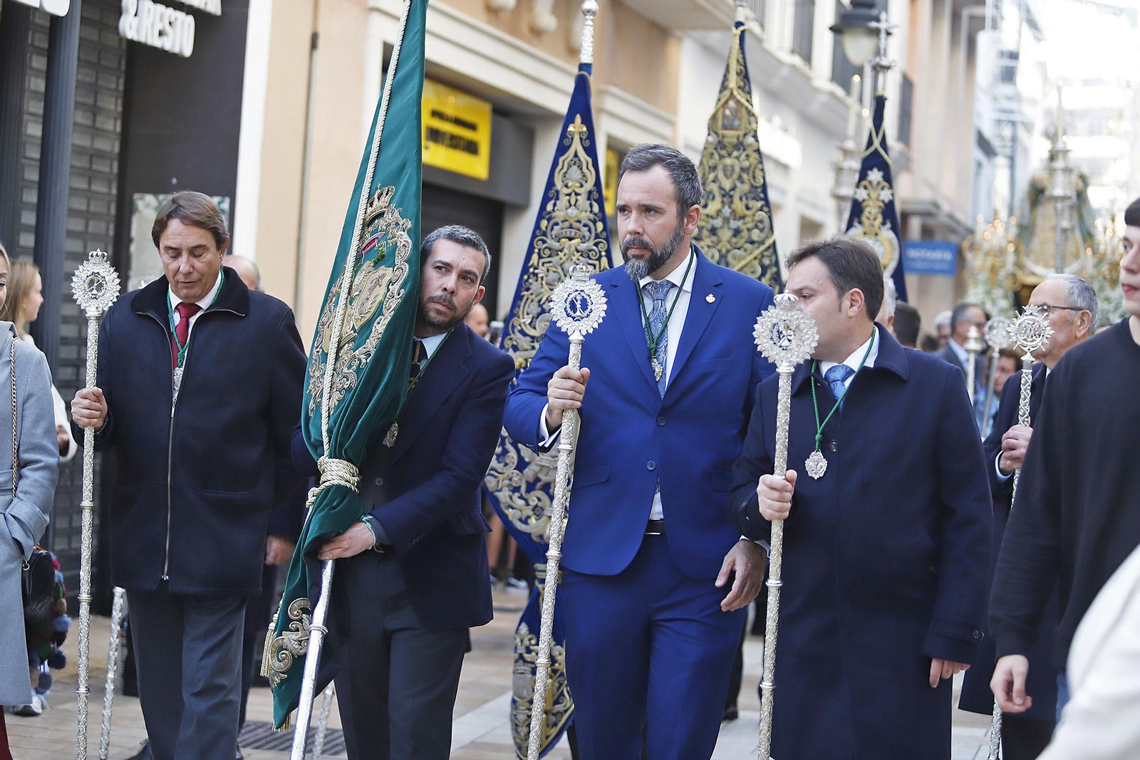 Imágenes de la procesión de la Purísima Concepción por las calles del el centro