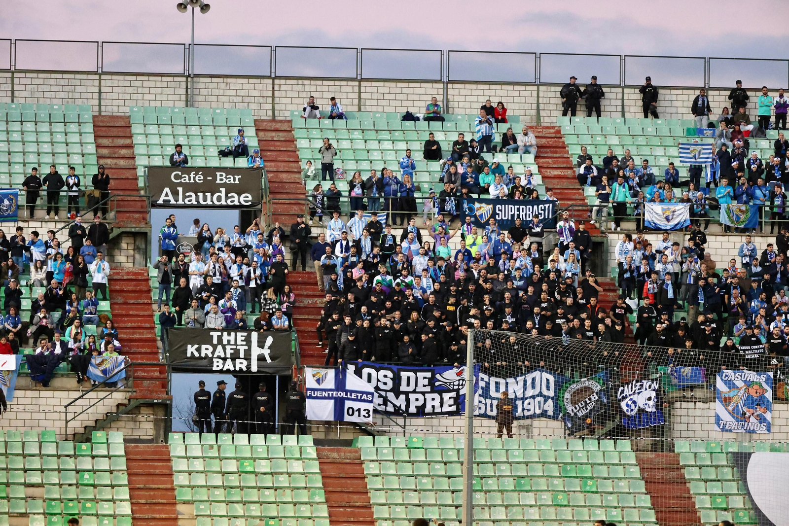 La afición del Málaga CF en Mérida.
