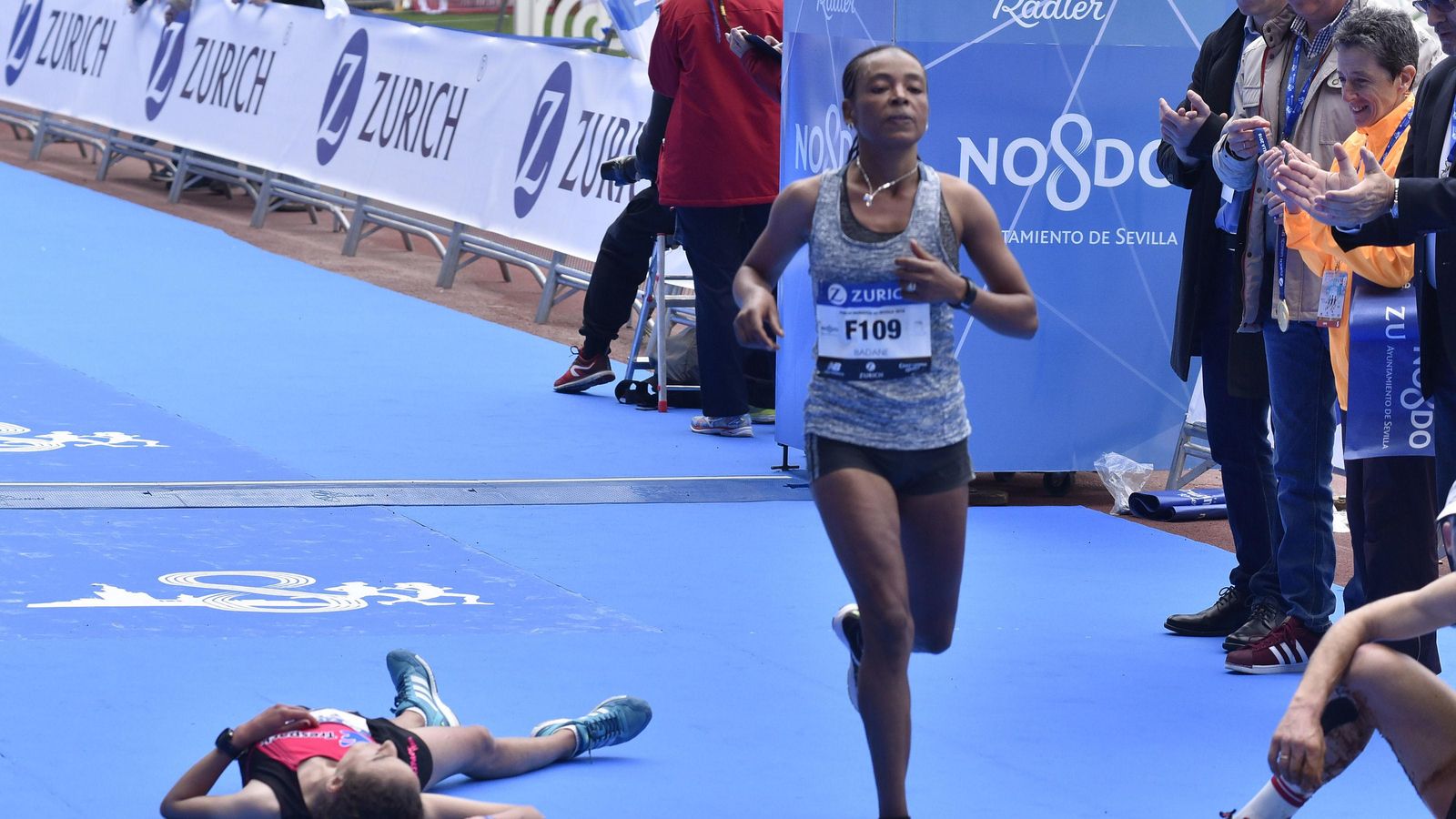 Es recomendable una taza de café o té si azúcar media hora antes de la prueba.