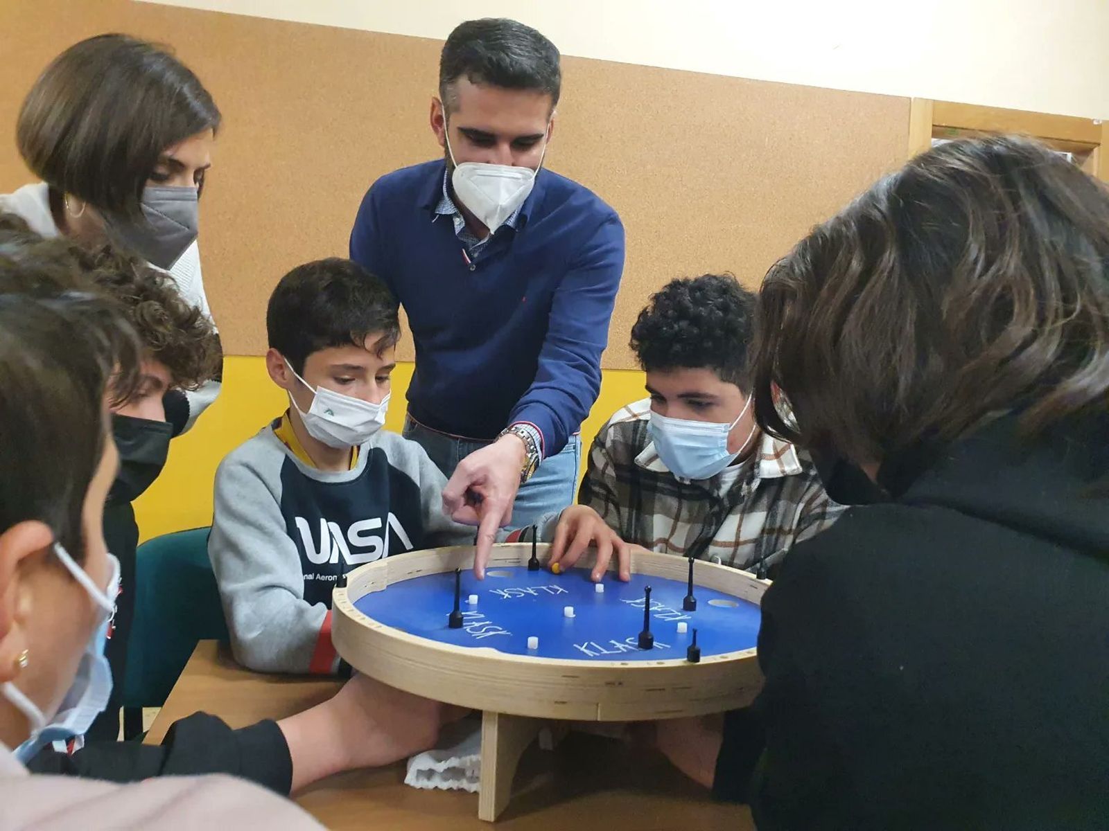 El klask se practica mucho en el CD Padre Huelin