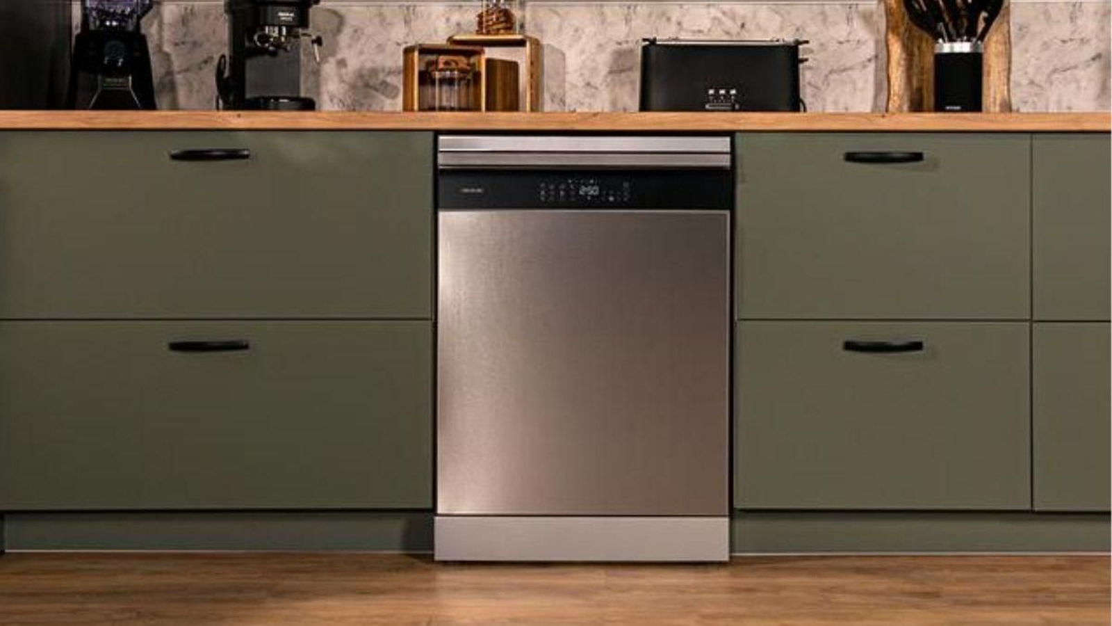 Este lavavajillas de Cecotec limpia con vapor, gasta poquísimo, seca solo y está de ofertón