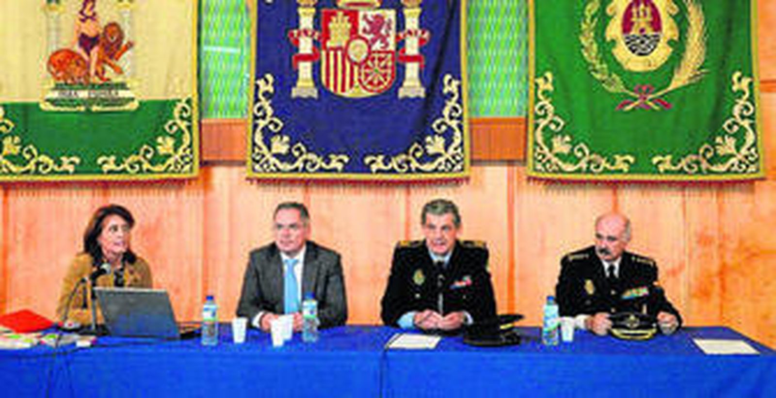 Imagen de la clausura de las jornadas en la Escuela de Seguridad Pública de Algeciras, ayer.