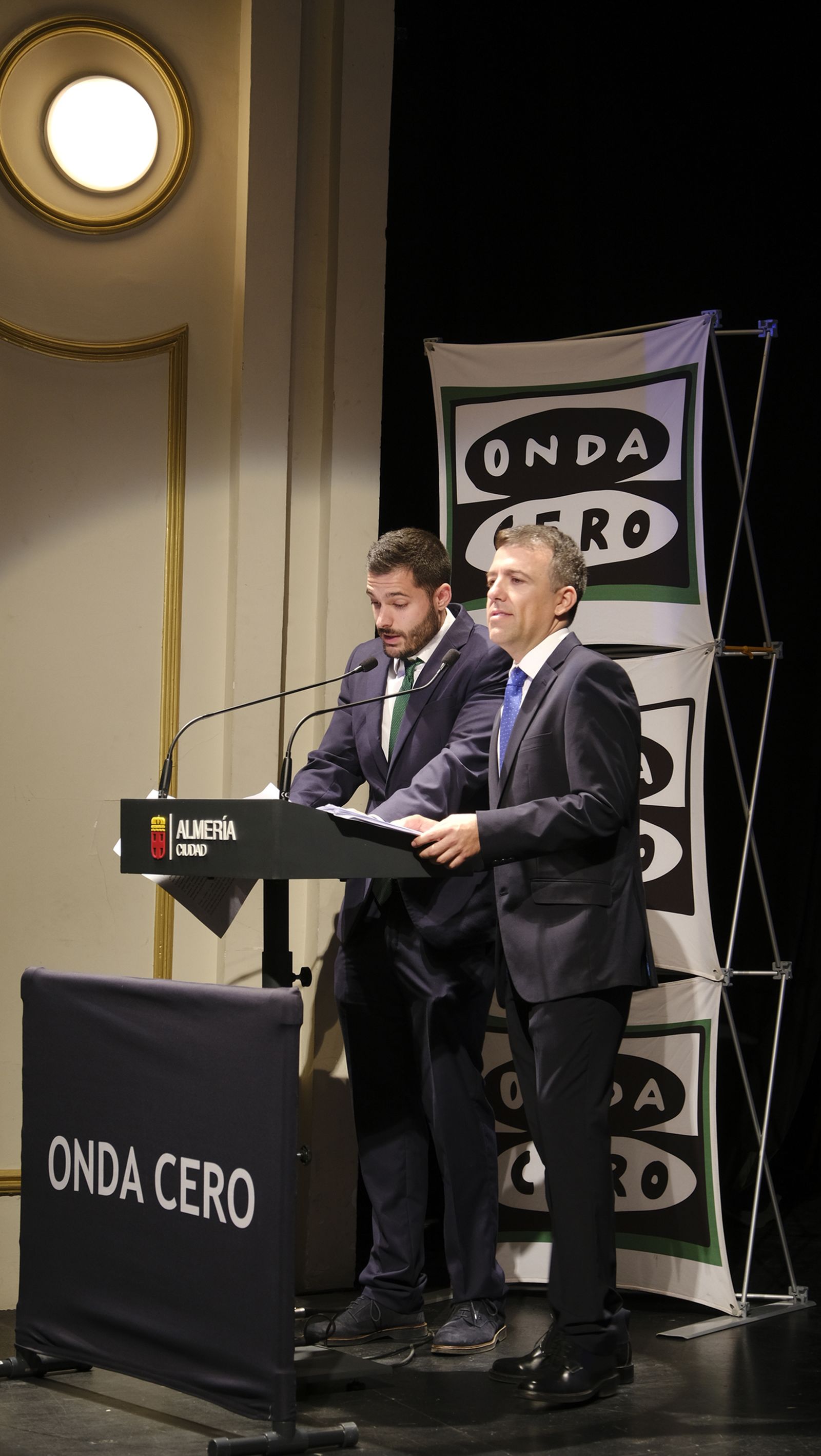 Imágenes de la entrega de los Premios Guión Cofrade 2023, que organiza Onda Cero Almería