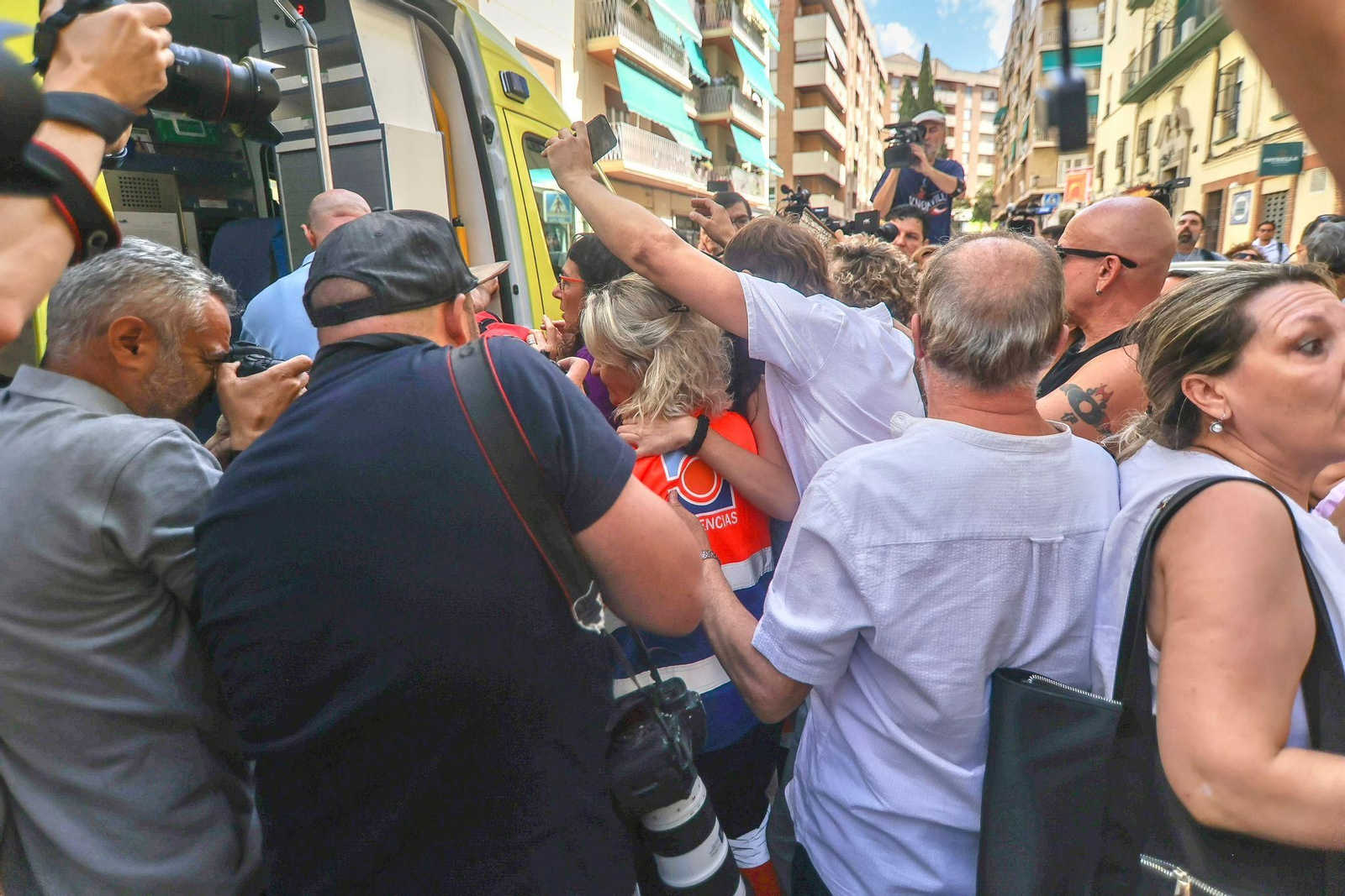 Juana Rivas y su hijo: cronología en imágenes de la entrega al padre interrumpida por la jueza