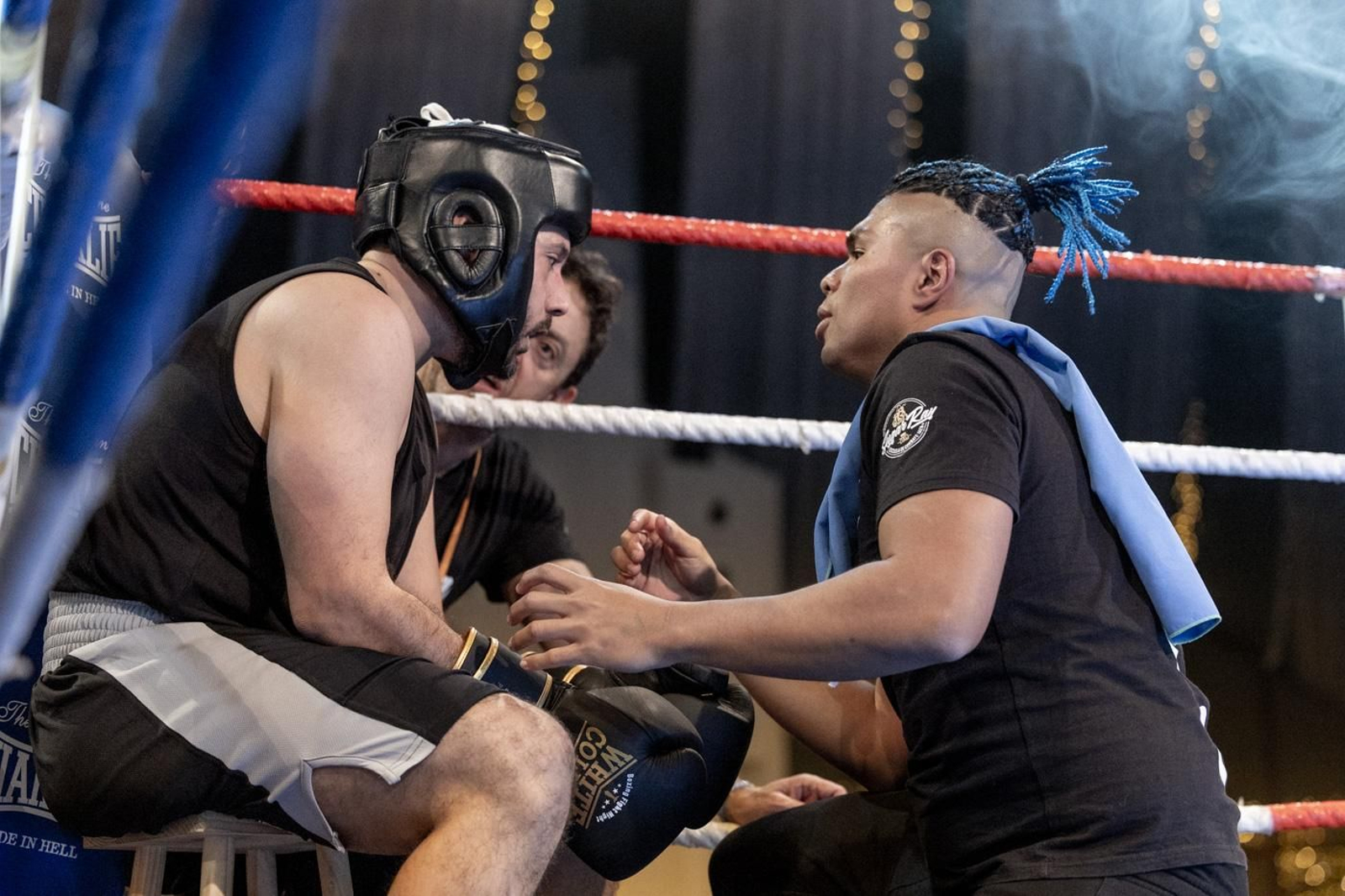 El boxeo solidario de la VI velada White Collar Boxing cautiva al público de Jaén