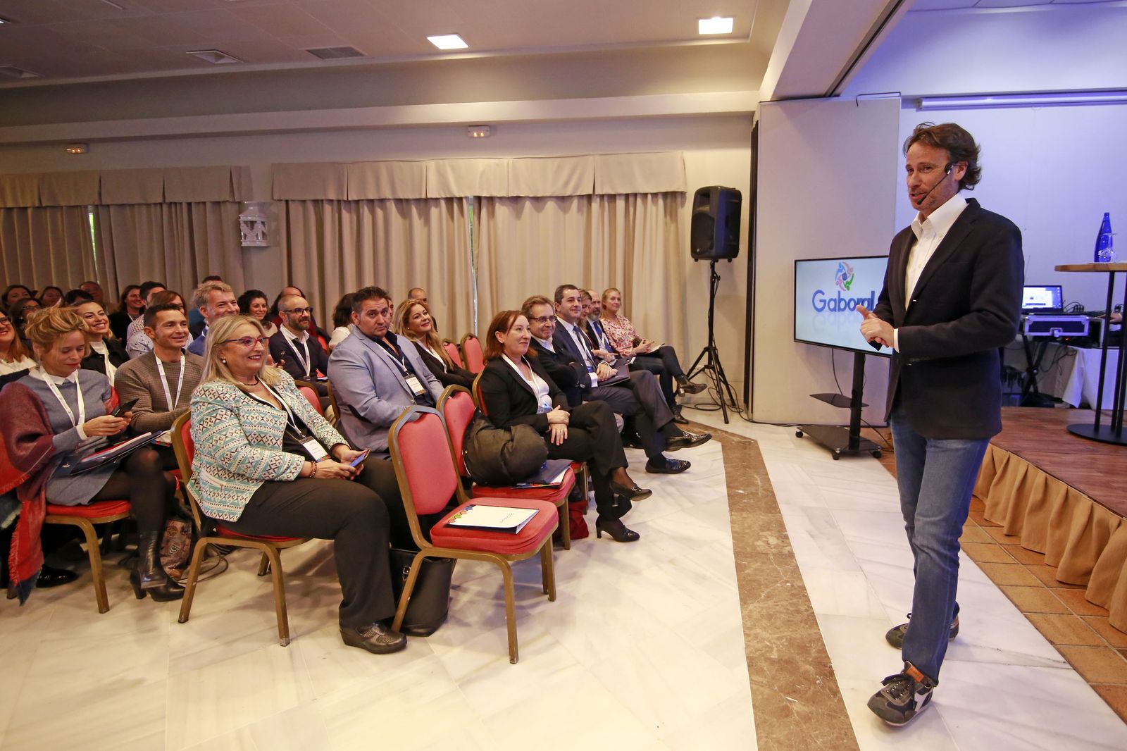 Gaboral organiza una conferencia de Víctor Küppers en Hotel Jerez