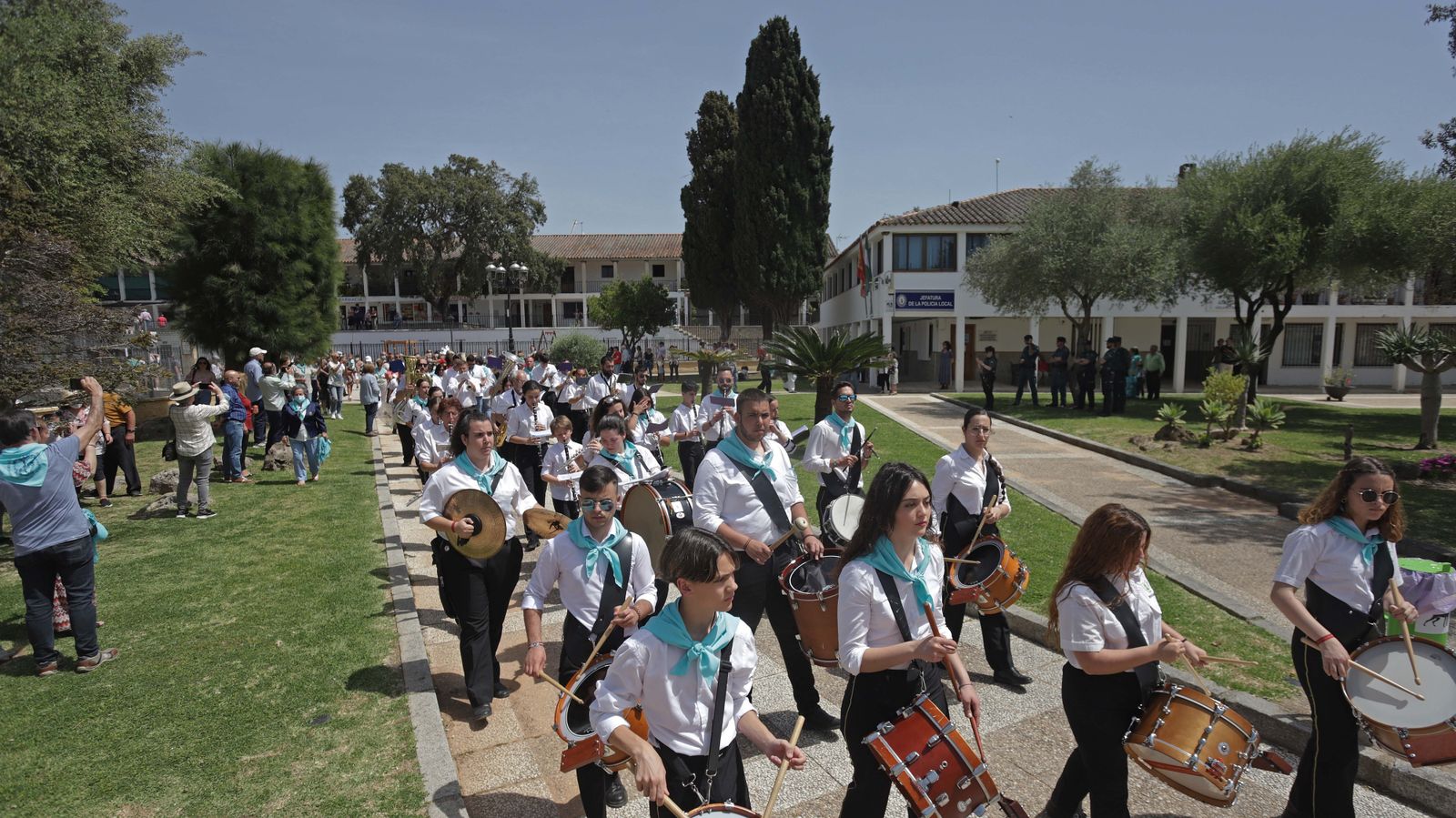 Fotos de la romería del Cristo de la Almoraima en Castellar