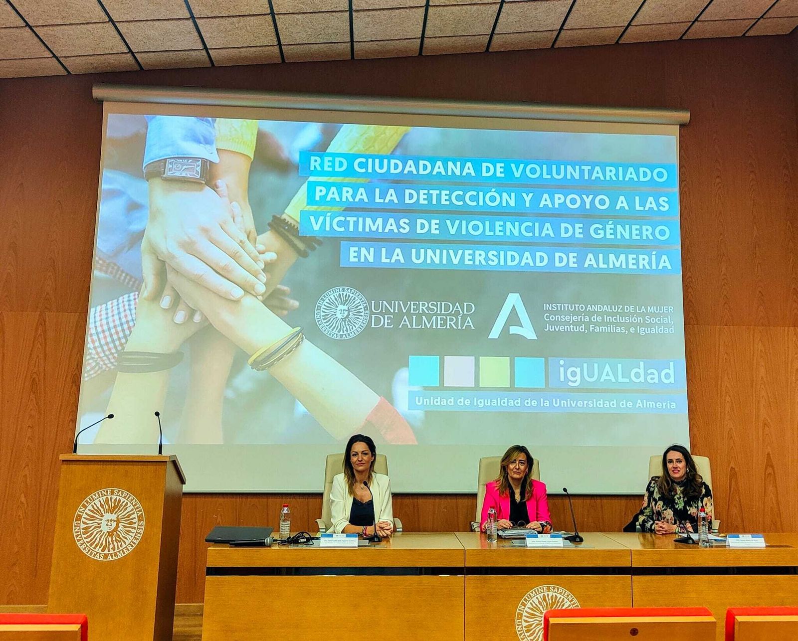 La coordinadora del IAM durante el curso de formación que se ha impartido en la Universidad de Almería