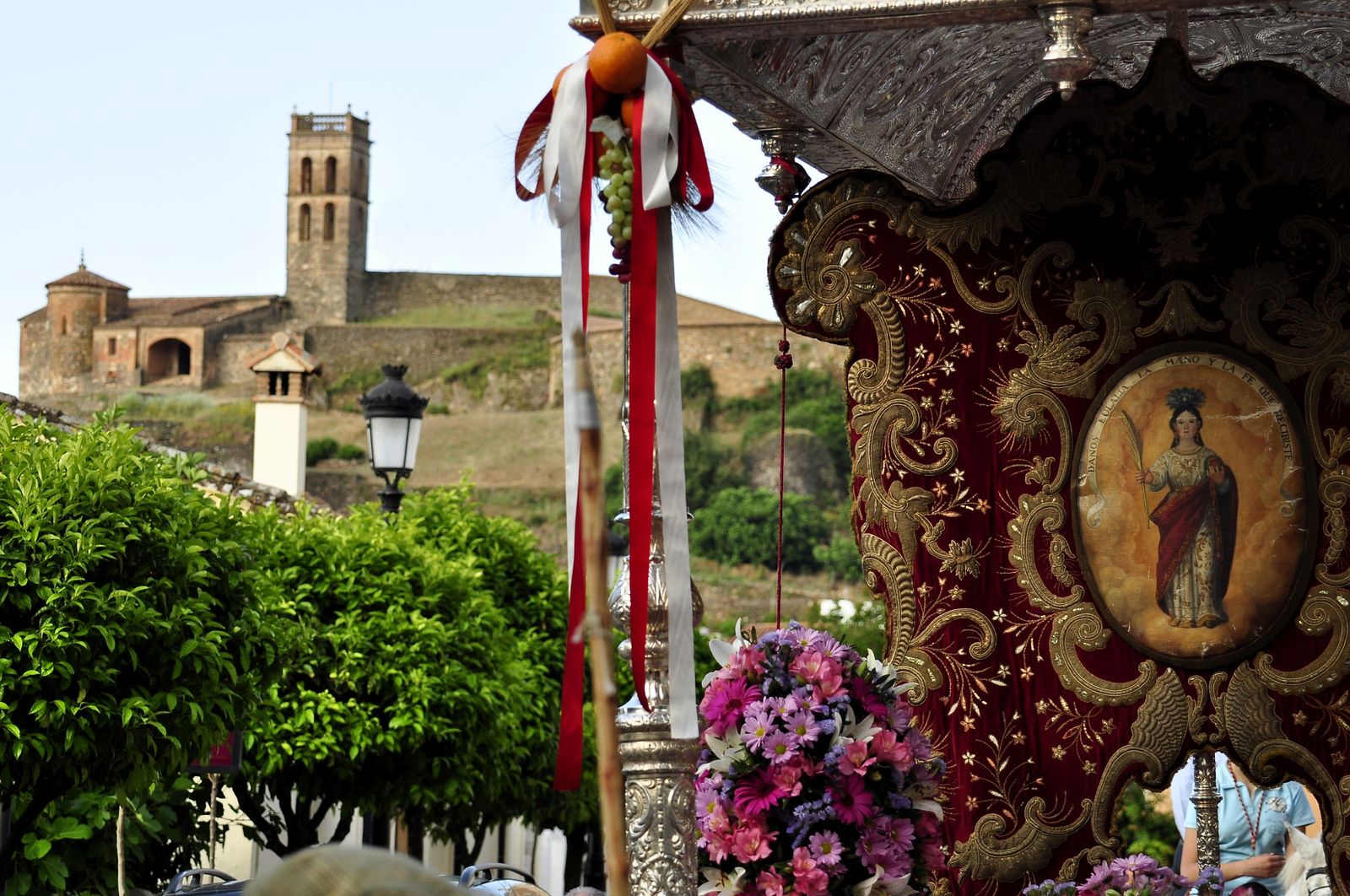 Almonaster ultima preparativos para la Romería de Santa Eulalia