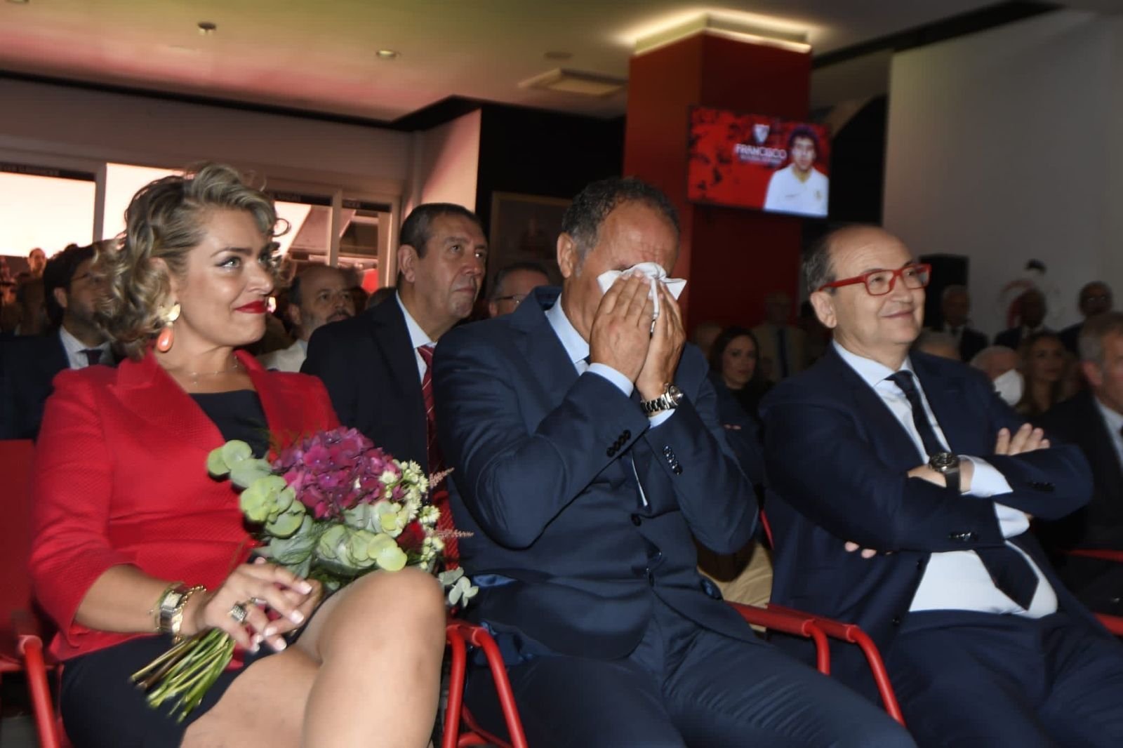 Las imágenes del Dorsal de Leyenda del Sevilla a Francisco