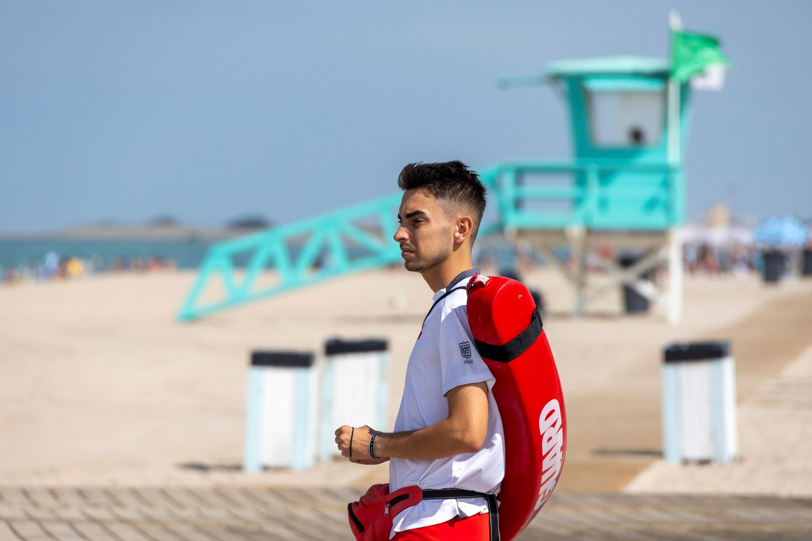 Un socorrista en Camposoto.