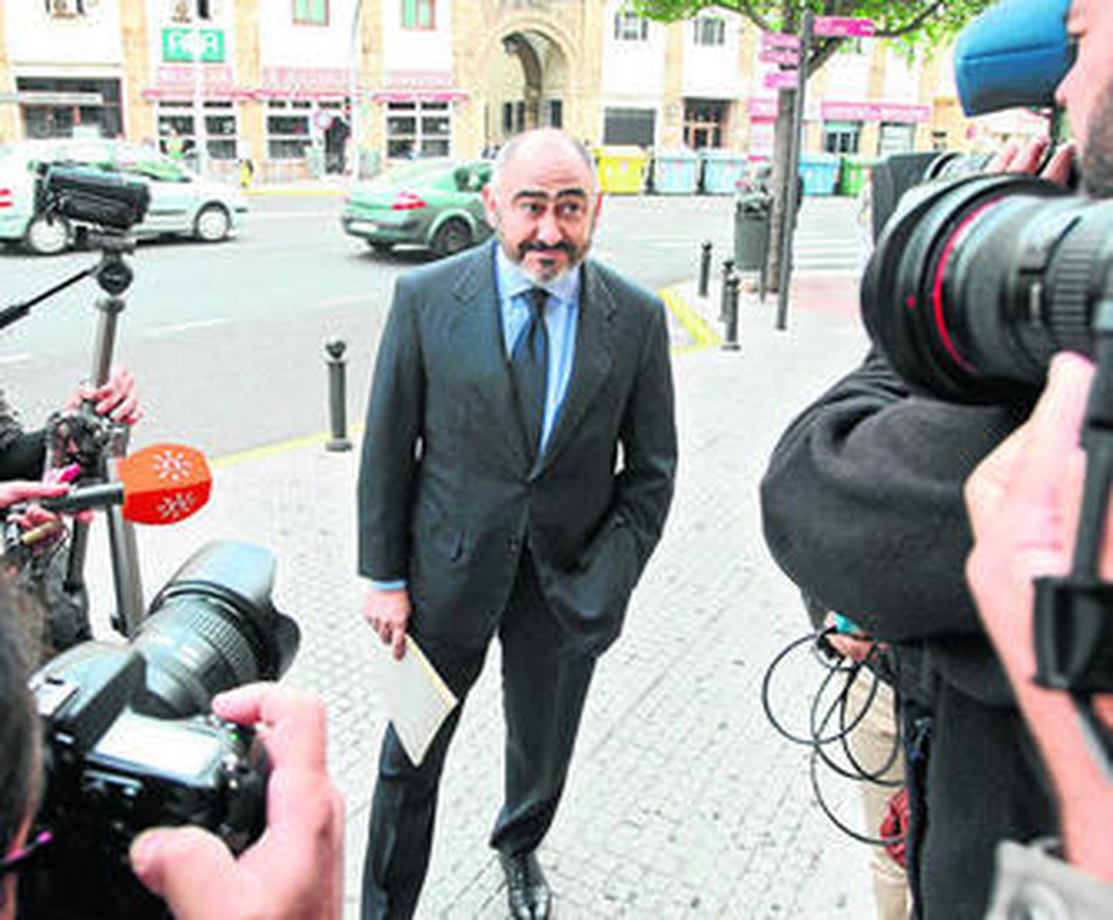 Manuel Rodríguez de Castro, antes de entrar en la Audiencia Provincial en uno de los días de juicio.