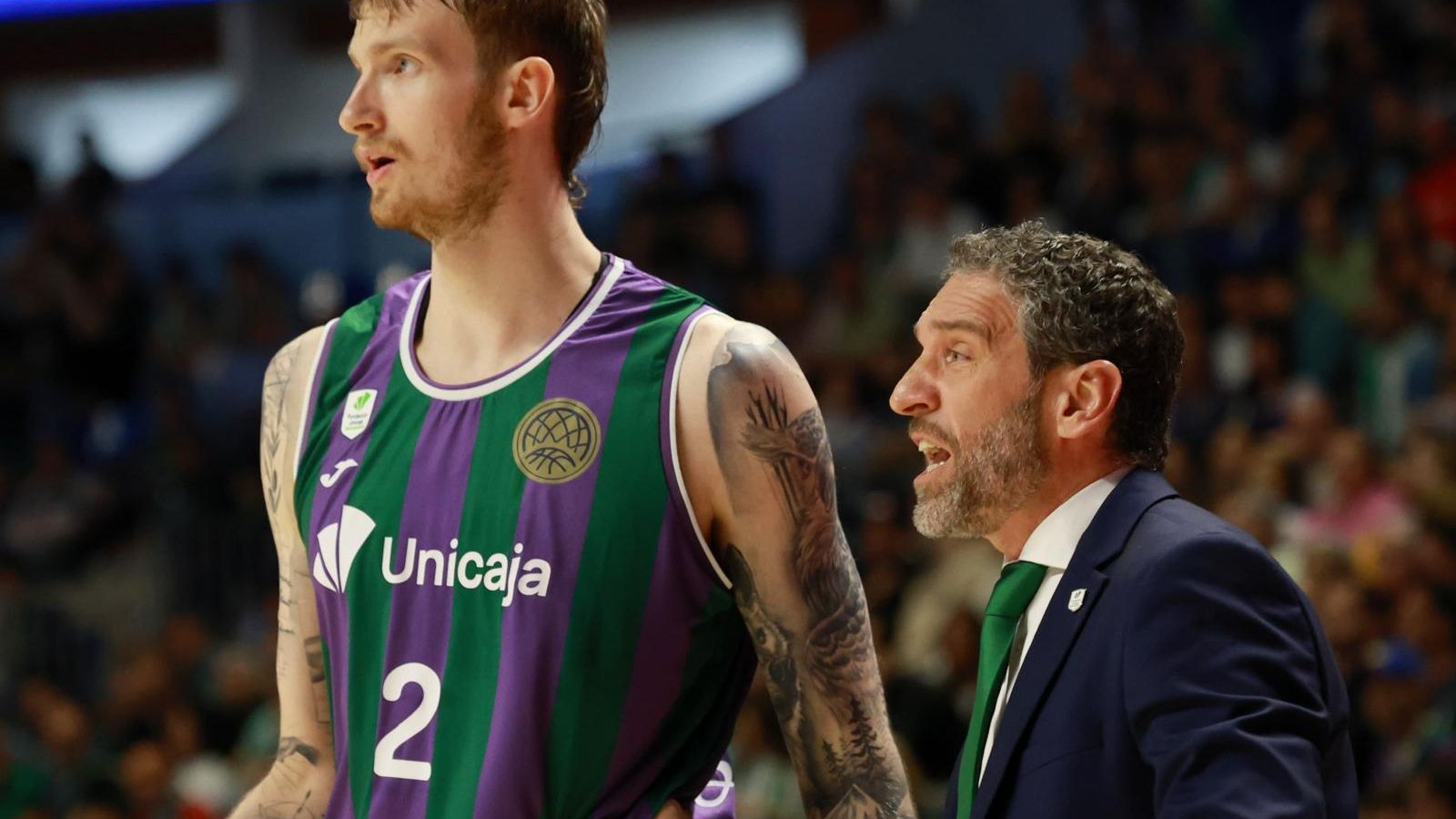 Balcerowski, junto a Ibon Navarro en un partido de BCL.