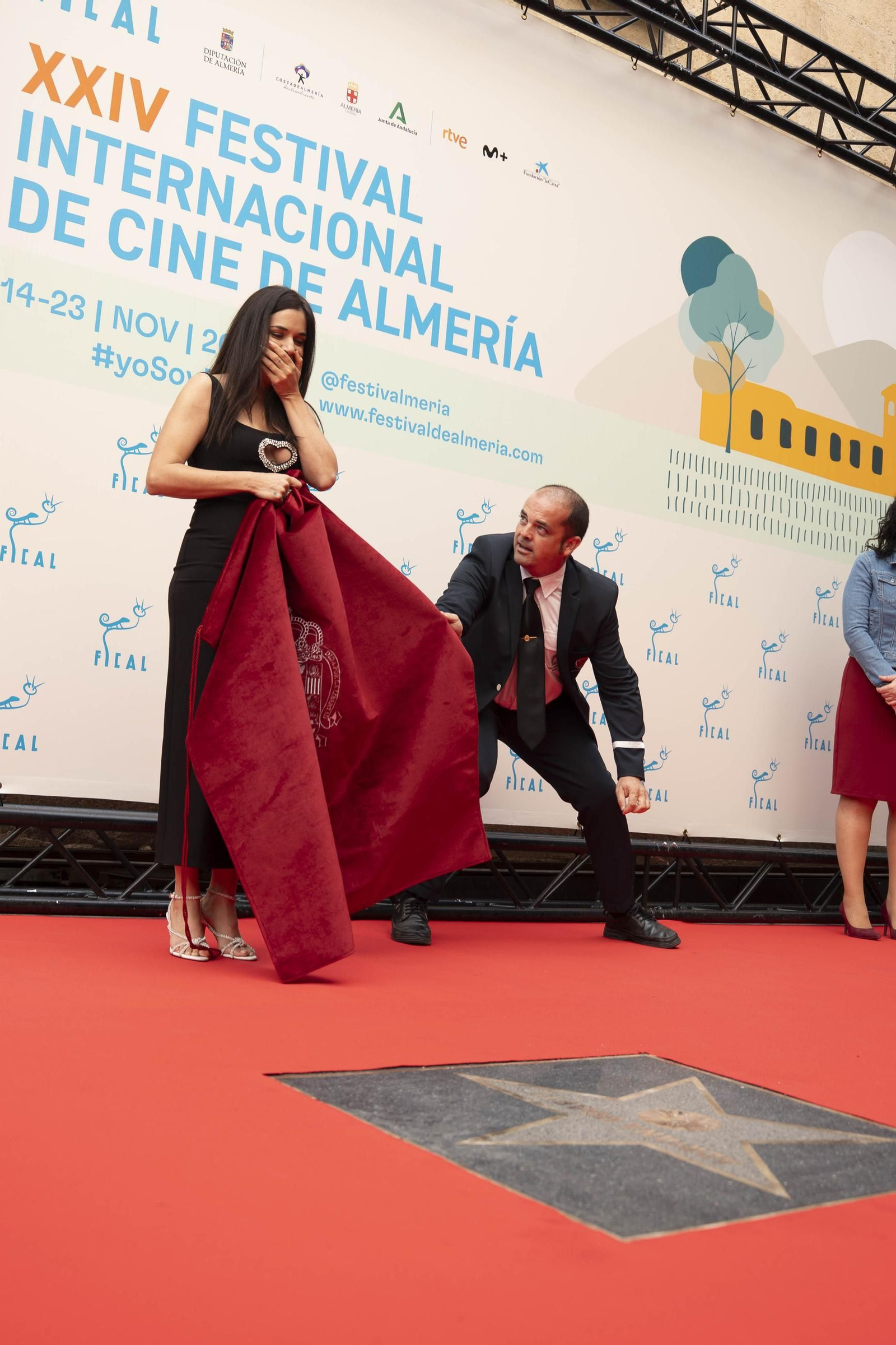 Las imágenes de Adriana Ugarte, Premio 'Almería, Tierra de Cine'