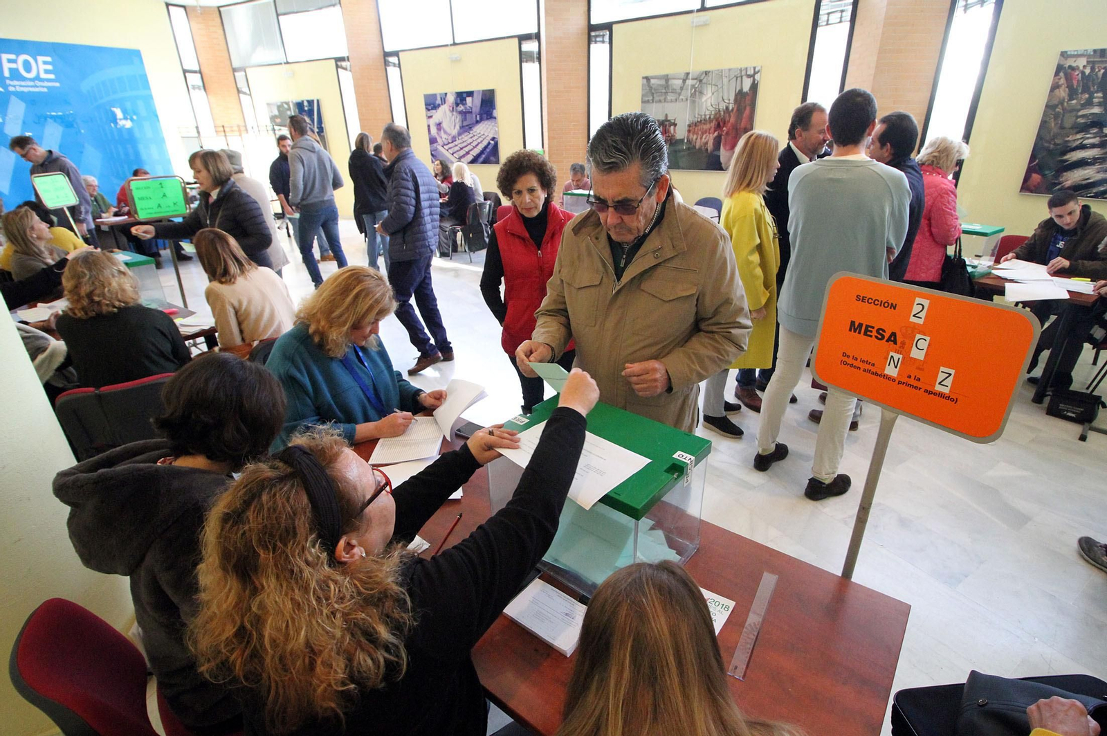 Un colegio electoral en las elecciones celebradas el 2 de diciembre de 2018.