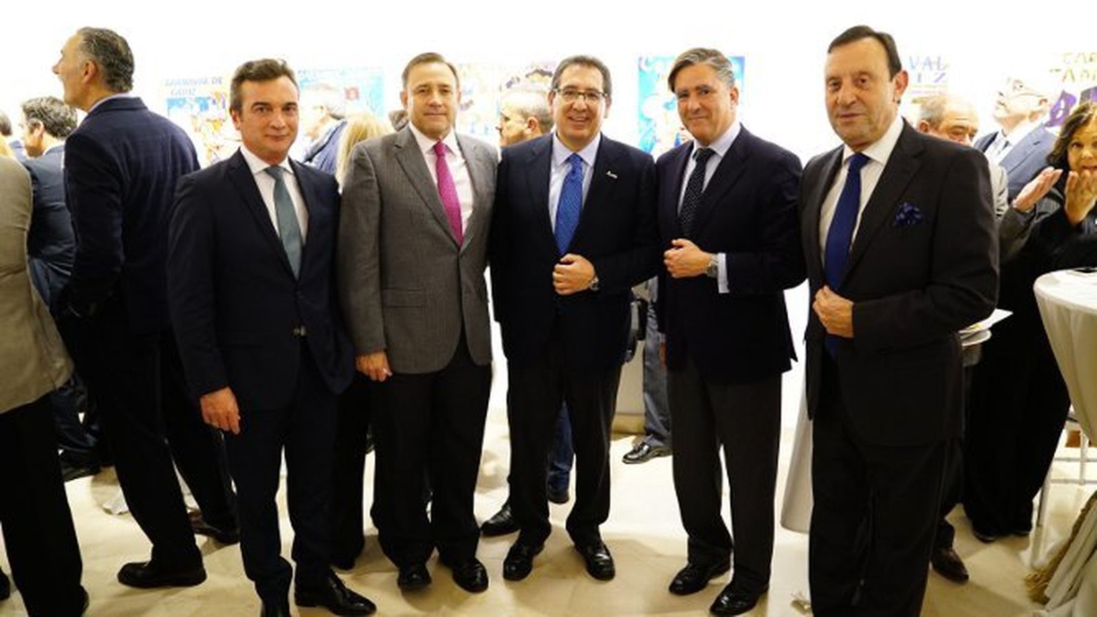 Eduardo González Mazo, Alfonso Rodríguez Castillo, el presidente de la Fundación Cajasol Antonio Pulido, Manuel Estrella y Juan Expósito.