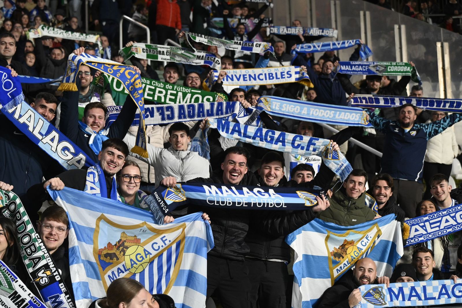 Las fotos del espectacular ambiente en El Arcángel en el derbi andaluz entre Córdoba CF y Málaga