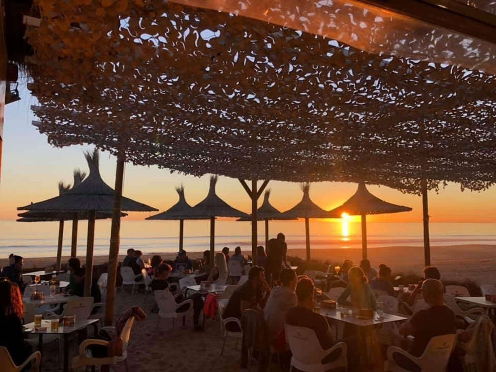 5 bares a pie de playa abiertos este invierno en Huelva