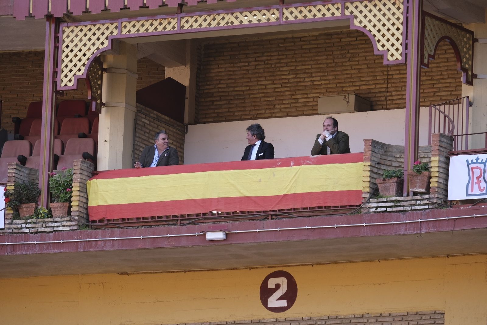 La becerrada en la plaza de toros de Córdoba en homenaje a la afición, en fotografías