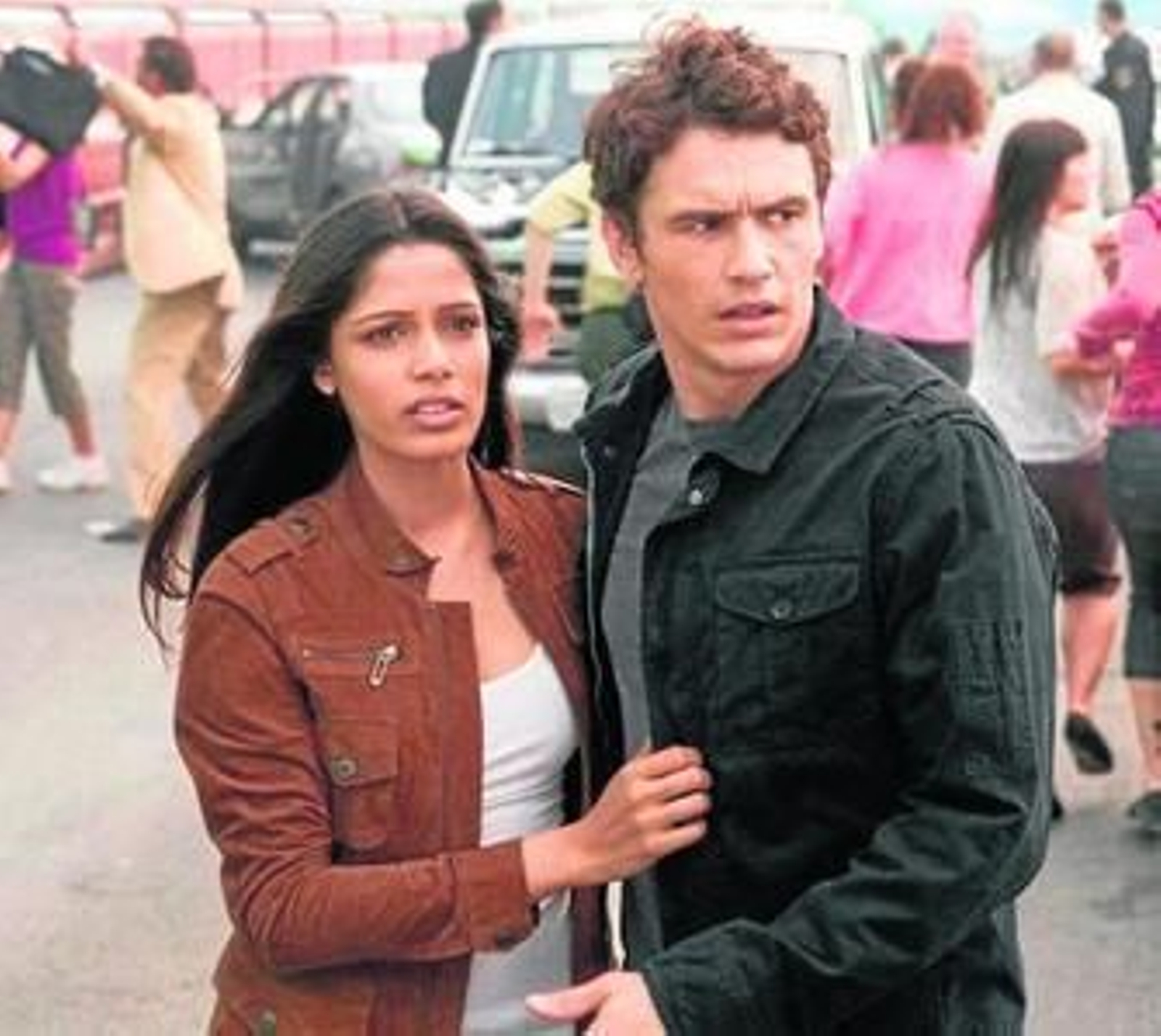 Freida Pinto y James Franco, en la segunda película de Rupert Wyatt.