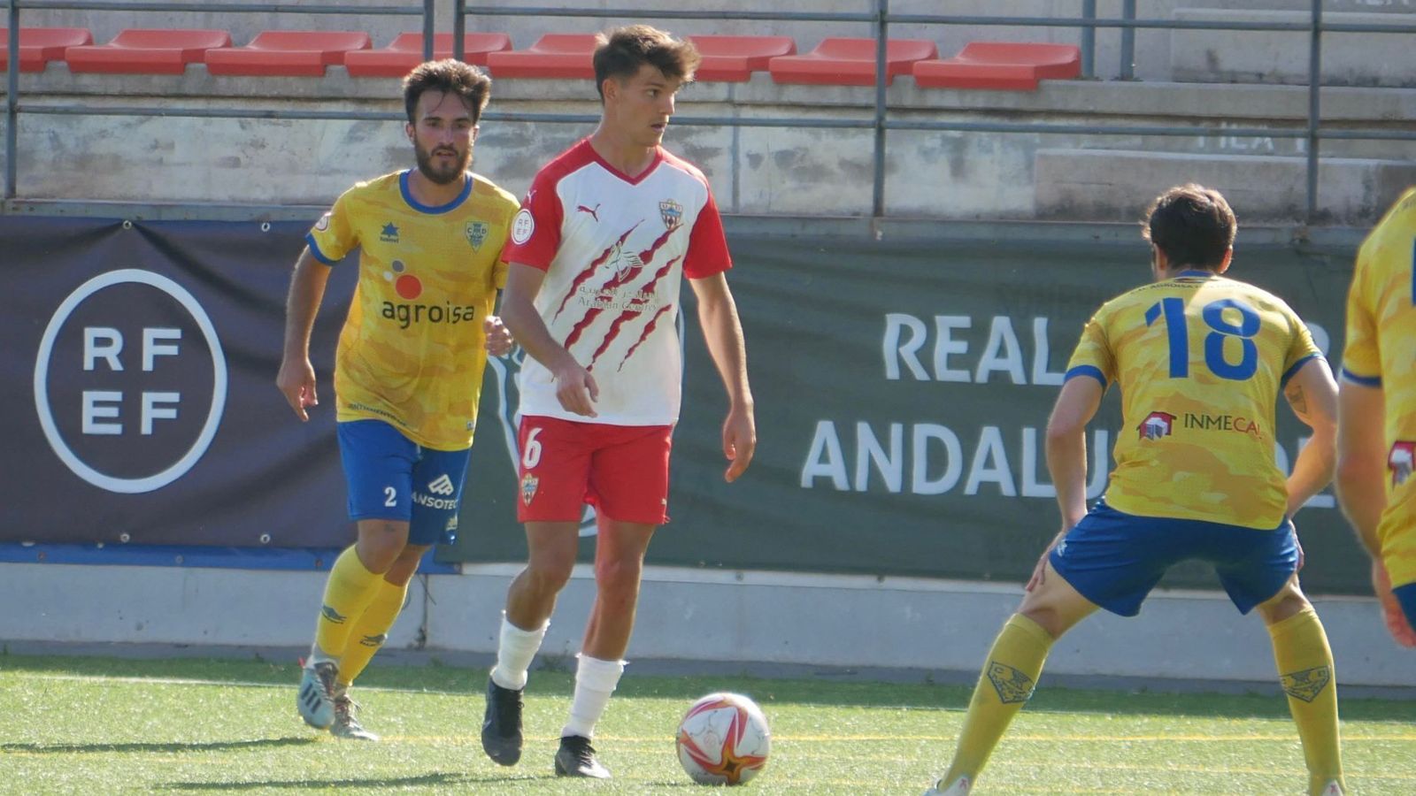 Carlos Gilbert, pichichi del Almería B y autor del 0-1.