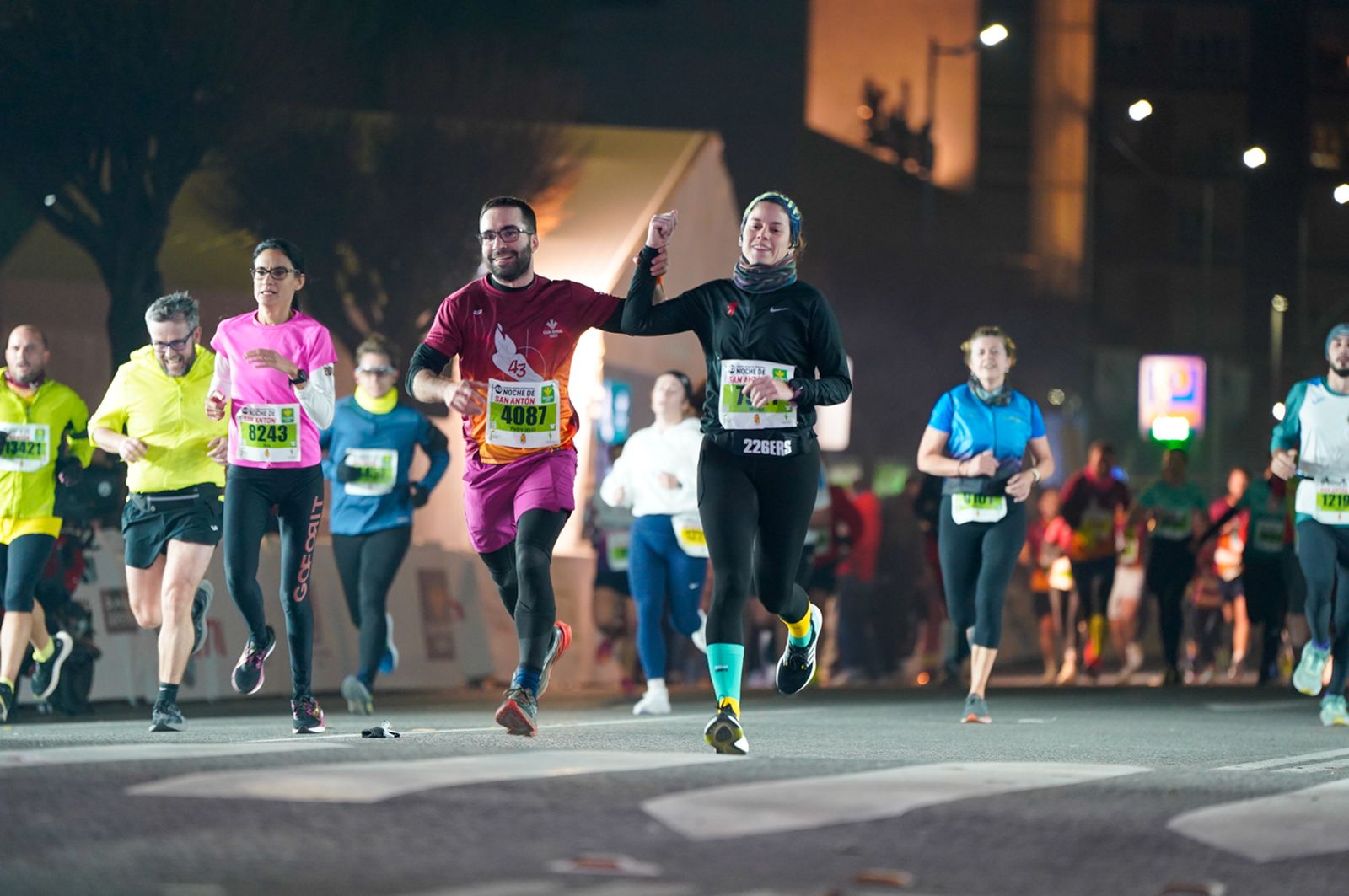 En imágenes: búscate en tu llegada a meta de la Carrera de San Antón 2026 (8)