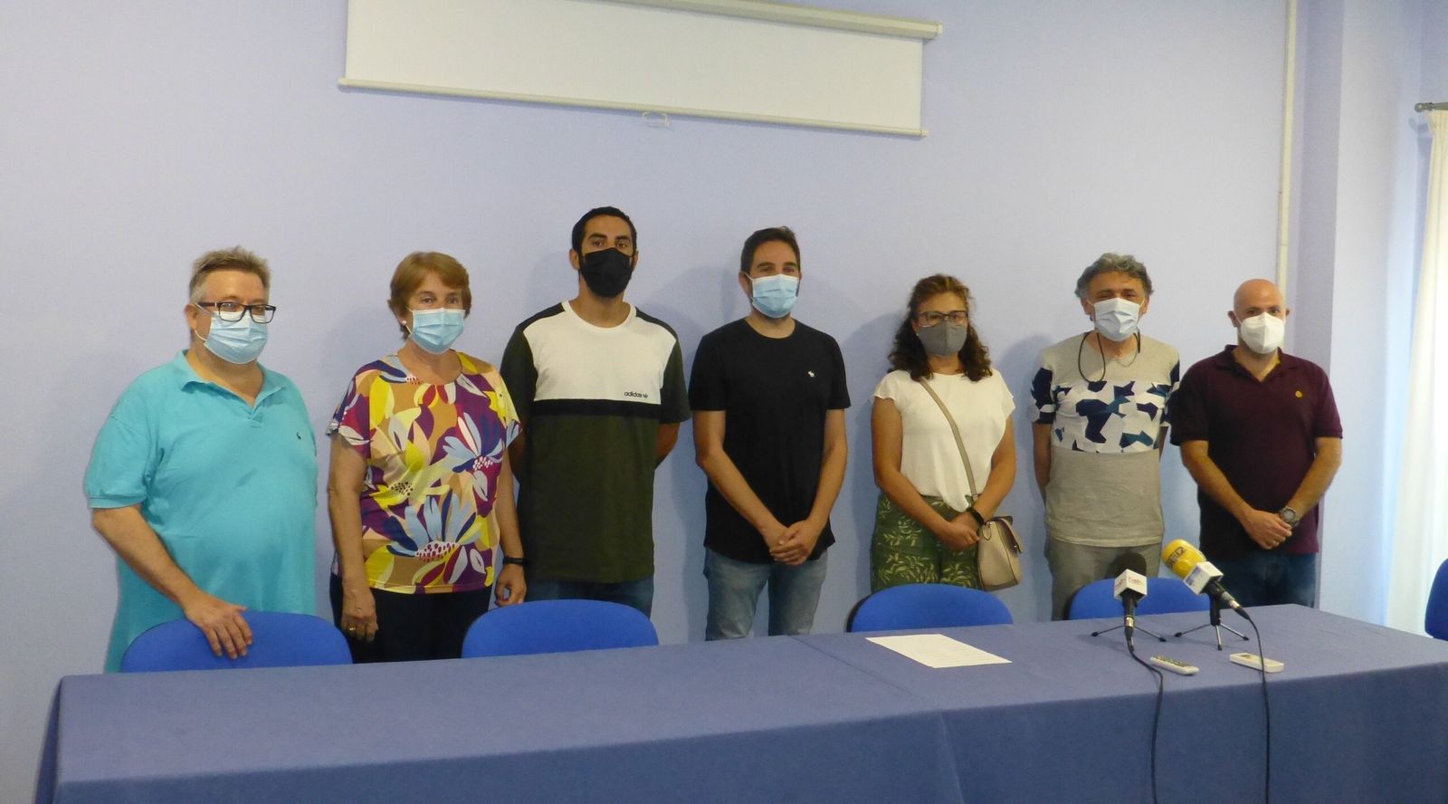 Parte de los artistas que secundan el manifiesto a favor de la obra de arte pública.