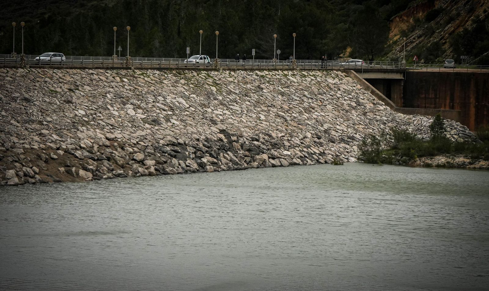 Imágenes del estado actual de los embalses de los Hurones, Guadalcacín y Bornos
