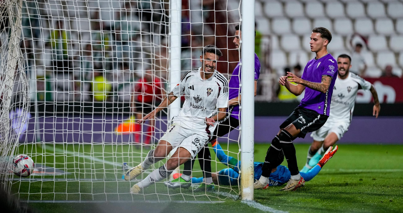 Quiles anota el 1-0 en el Albacete - Córdoba CF del pasado domingo.