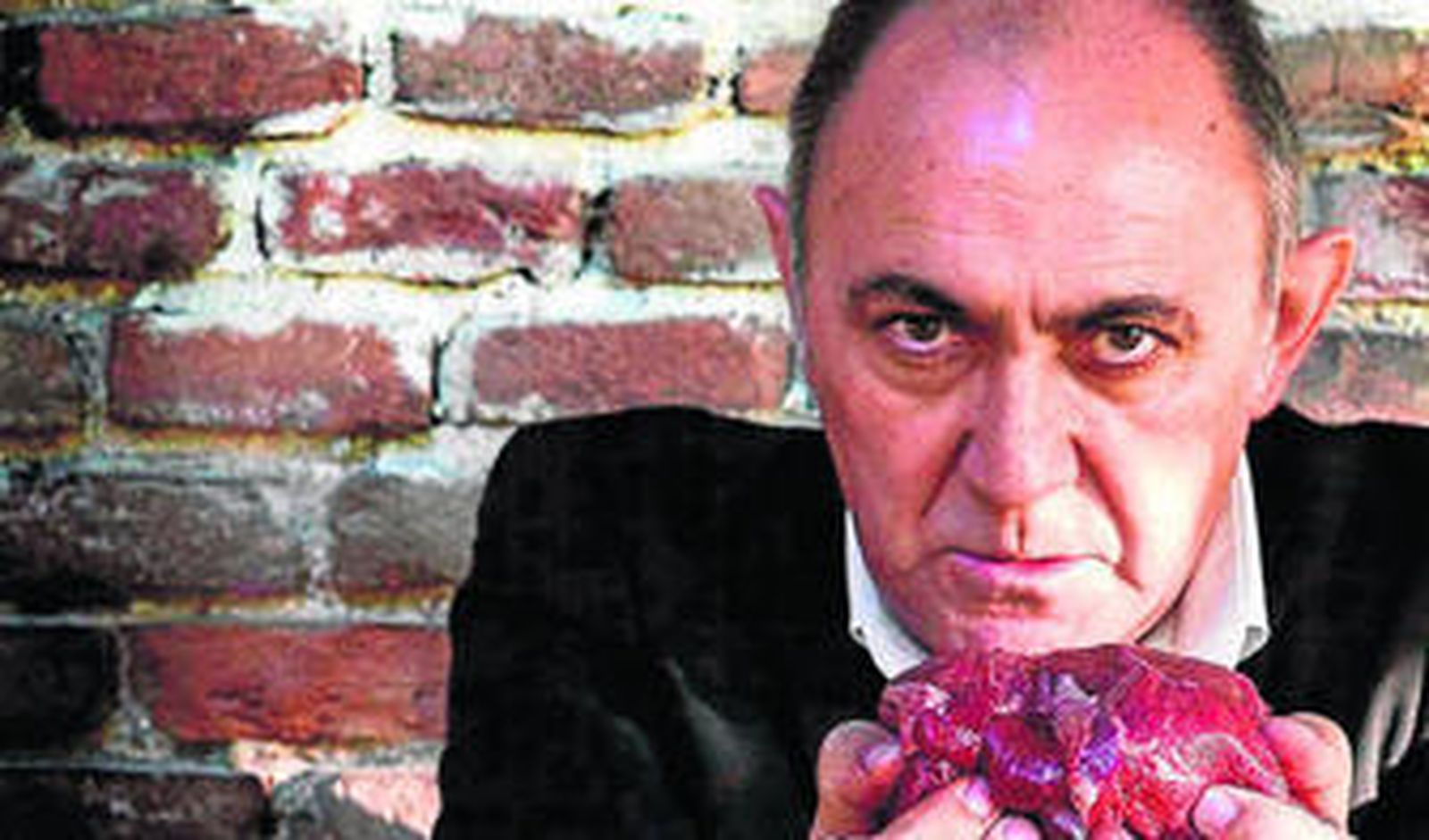 El actor Arturo Querejeta es uno de los protagonistas de la obra que se representa desde hoy en el Lope.